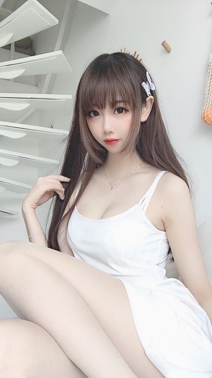 COS 福利] コスお姉さん雪琪 - ストッキング吊帯スカート
