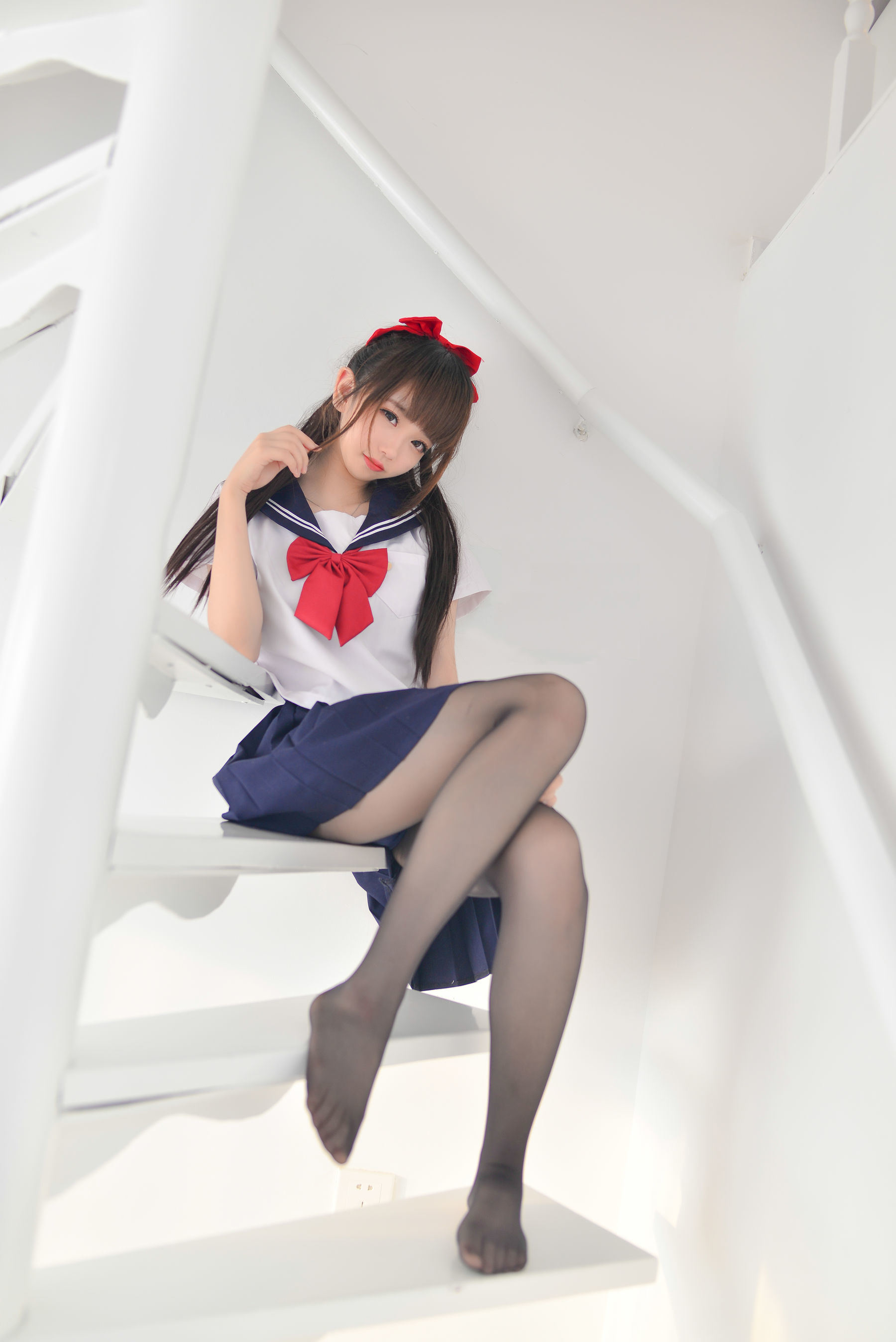 COS Phúc lợi] Cosplay chị gái Tuyết Kỳ - Vớ đen JK đồ bơi trường học