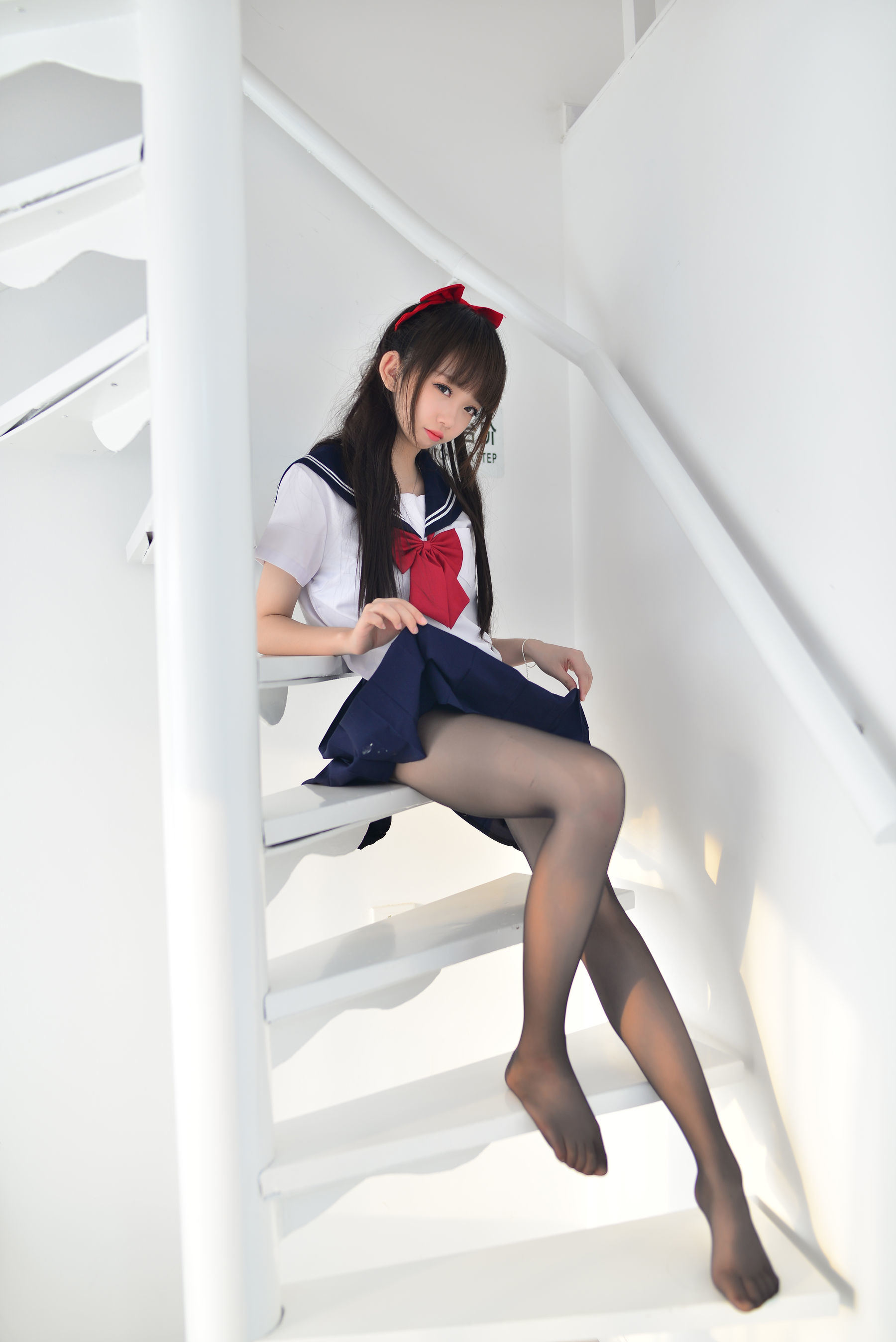 COS Phúc lợi] Cosplay chị gái Tuyết Kỳ - Vớ đen JK đồ bơi trường học