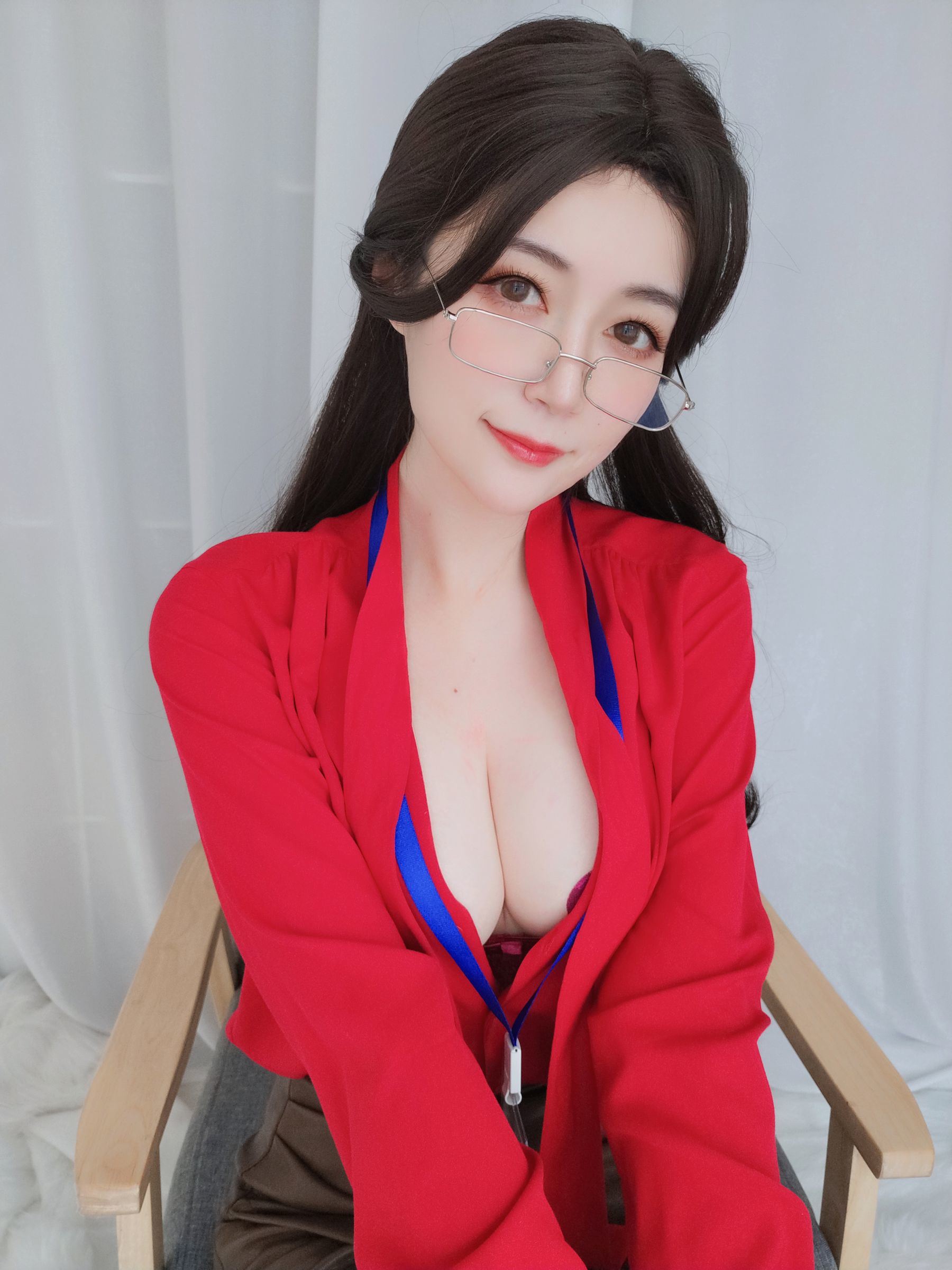 COS Welfare] Coser Miss Silver - Newly Appointed Boss