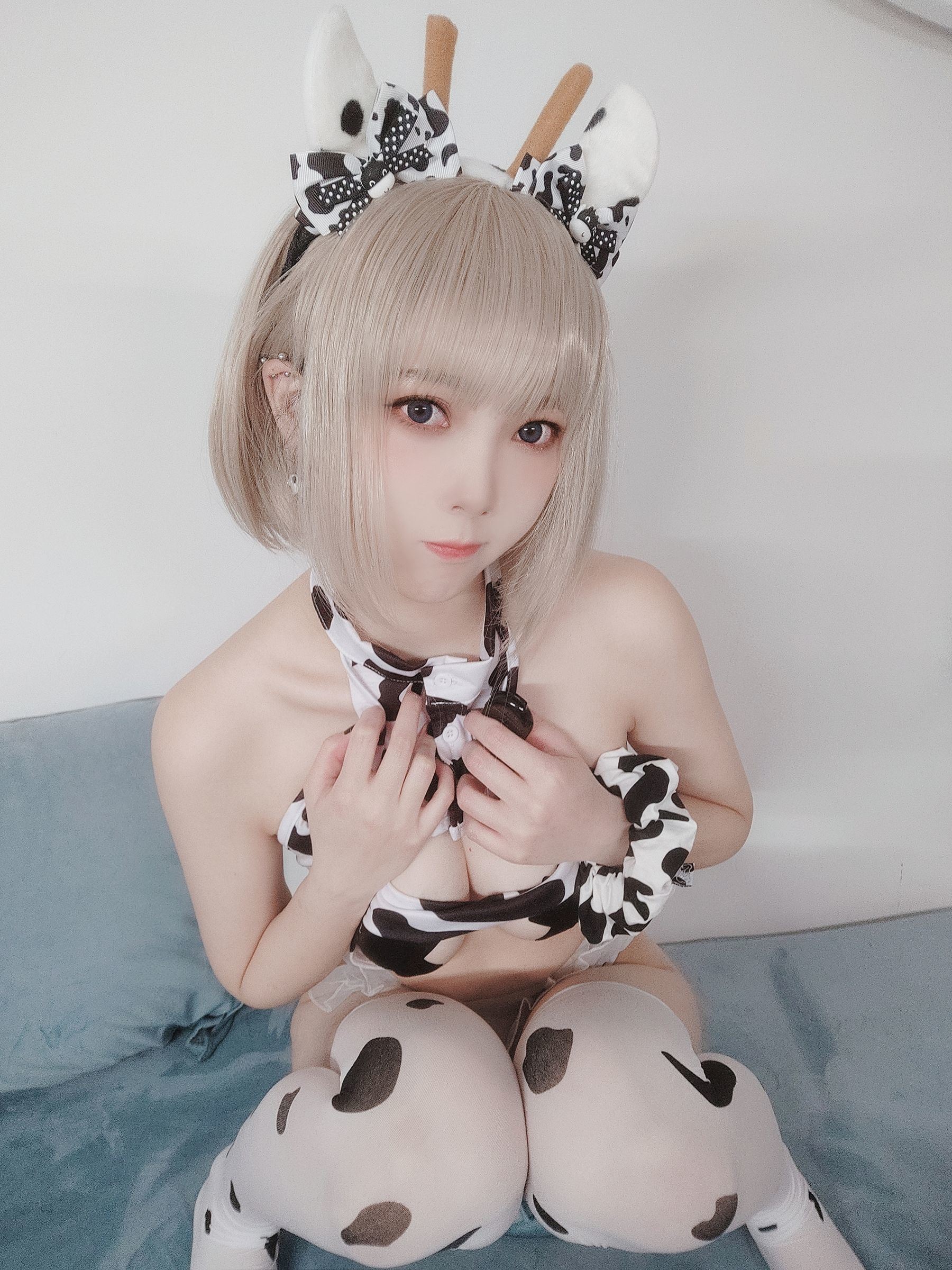 COS Phúc lợi] Blogger Anime Mễ Thất Minana - Bò Sữa