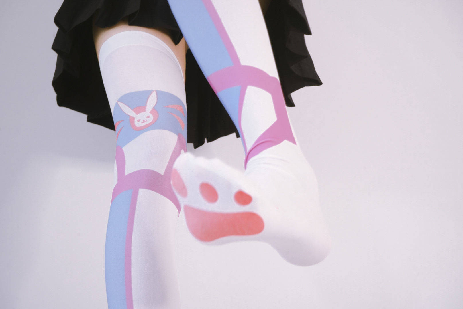 Cosplay Perks] Adorable Girl Yan Jiang Great Demon King w - D.Va