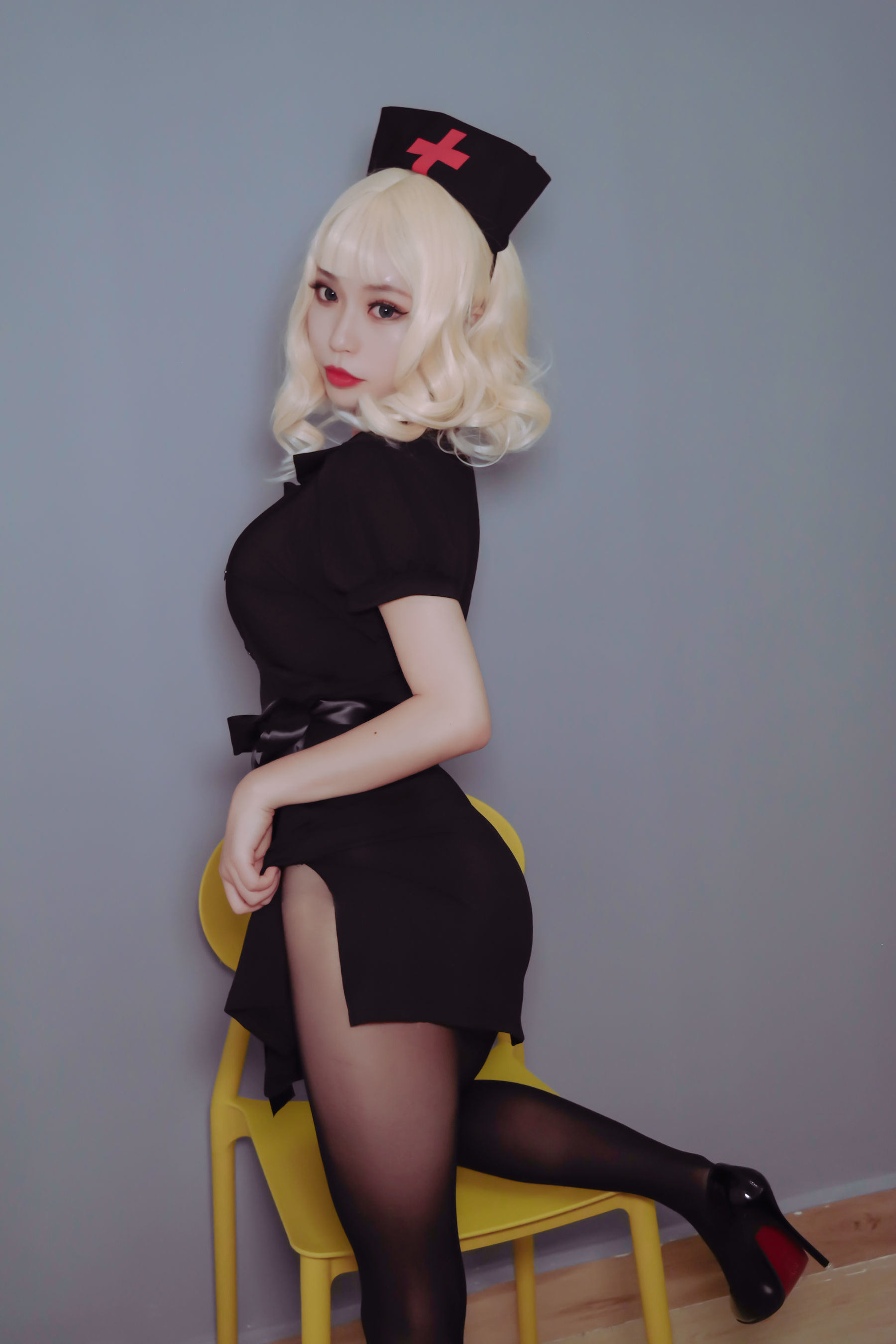 COS 特典] 萌え系白易子教主 - 黒化ナース