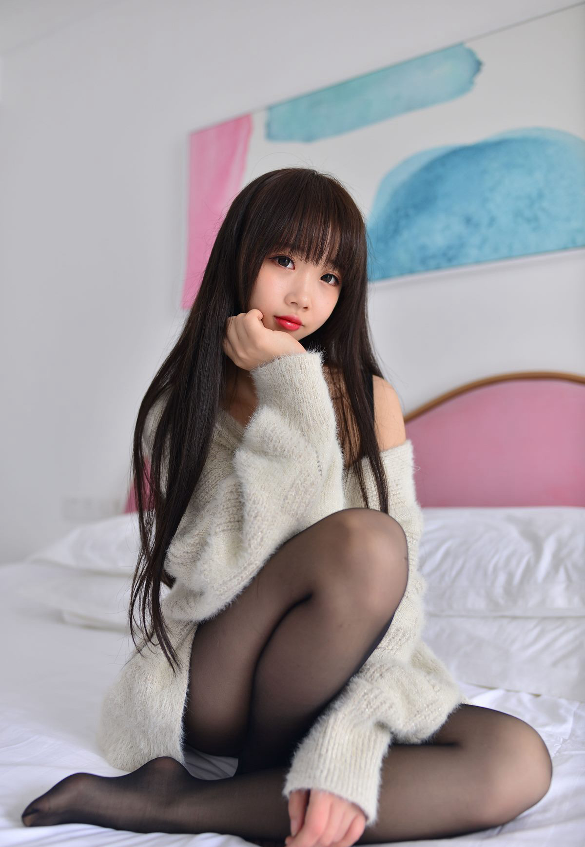 コスプレ美女 シュエキの超エロ黒ストッキング豊満美腿ストッキング玉足誘惑 高画質セット写真