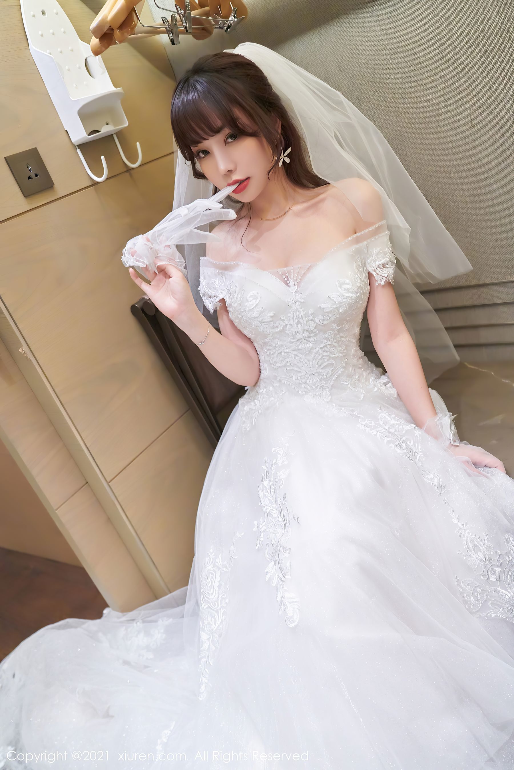 XiuRen] Số 3248 Chí Chí Booty