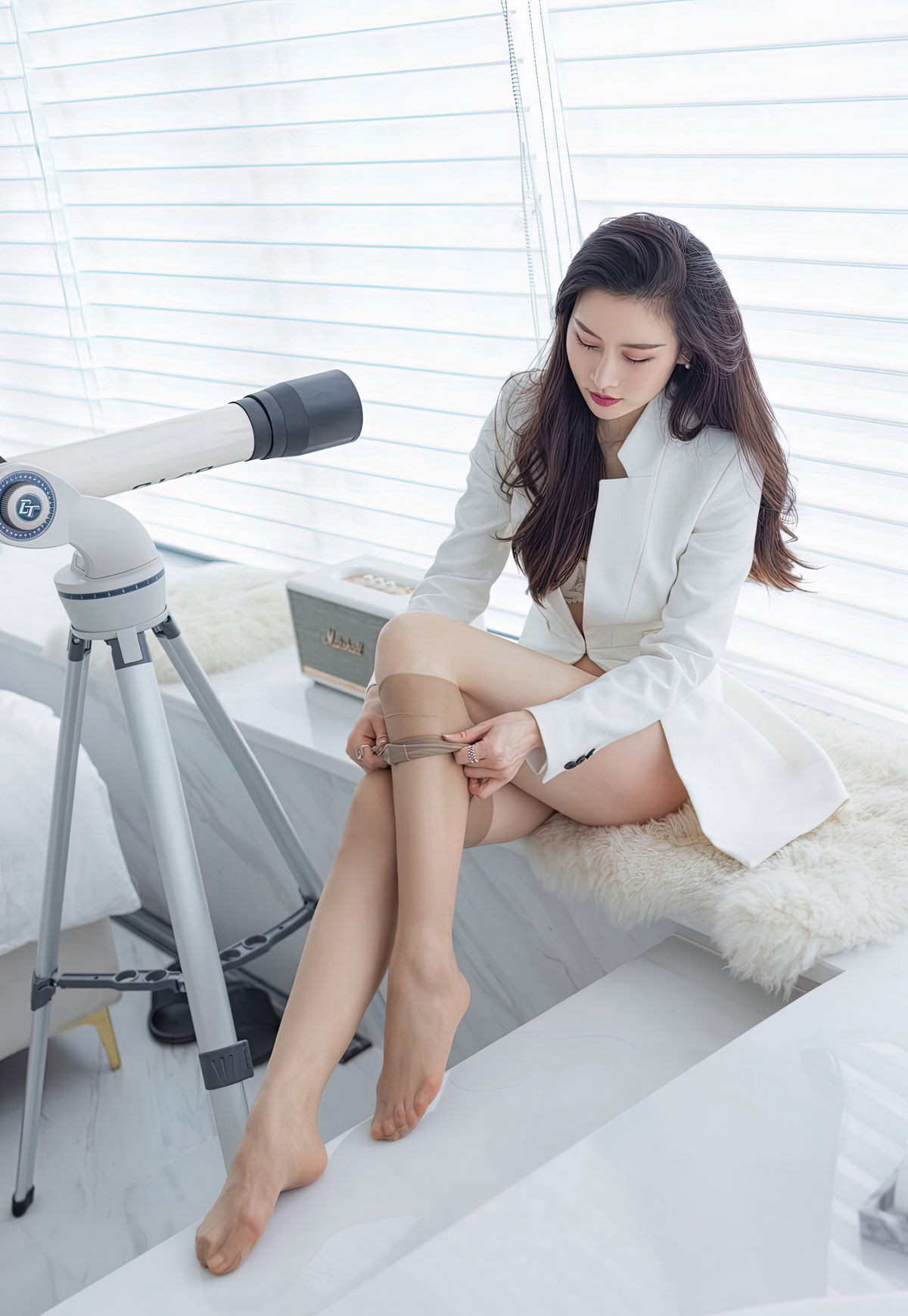 愛蜜社嫩模Vanessa絲襪美腿美女極品肉絲脫絲襪風騷姿勢