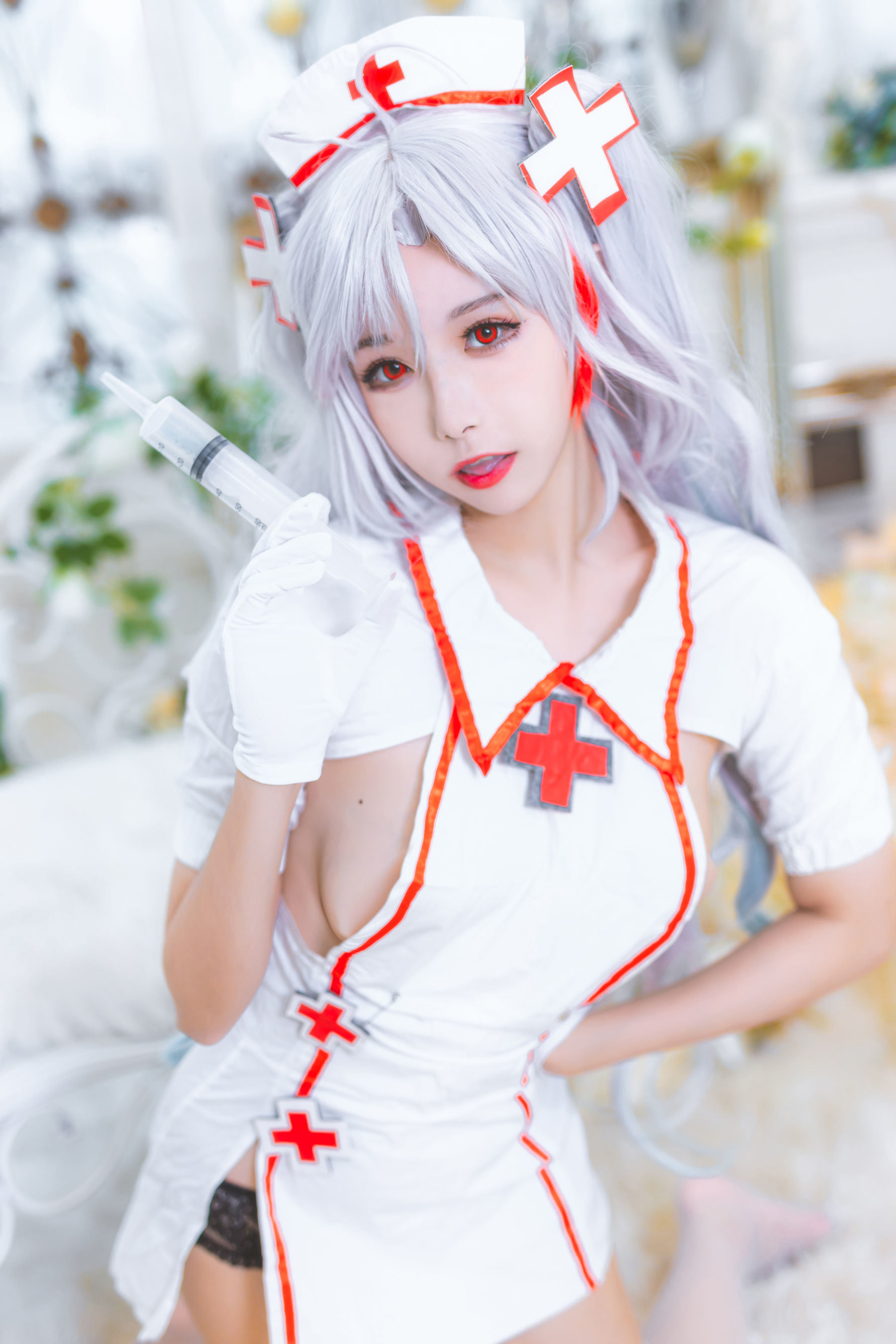 COS Phúc lợi] Cô gái Weibo Momoko Aoi Aoi - Y tá của Eugen