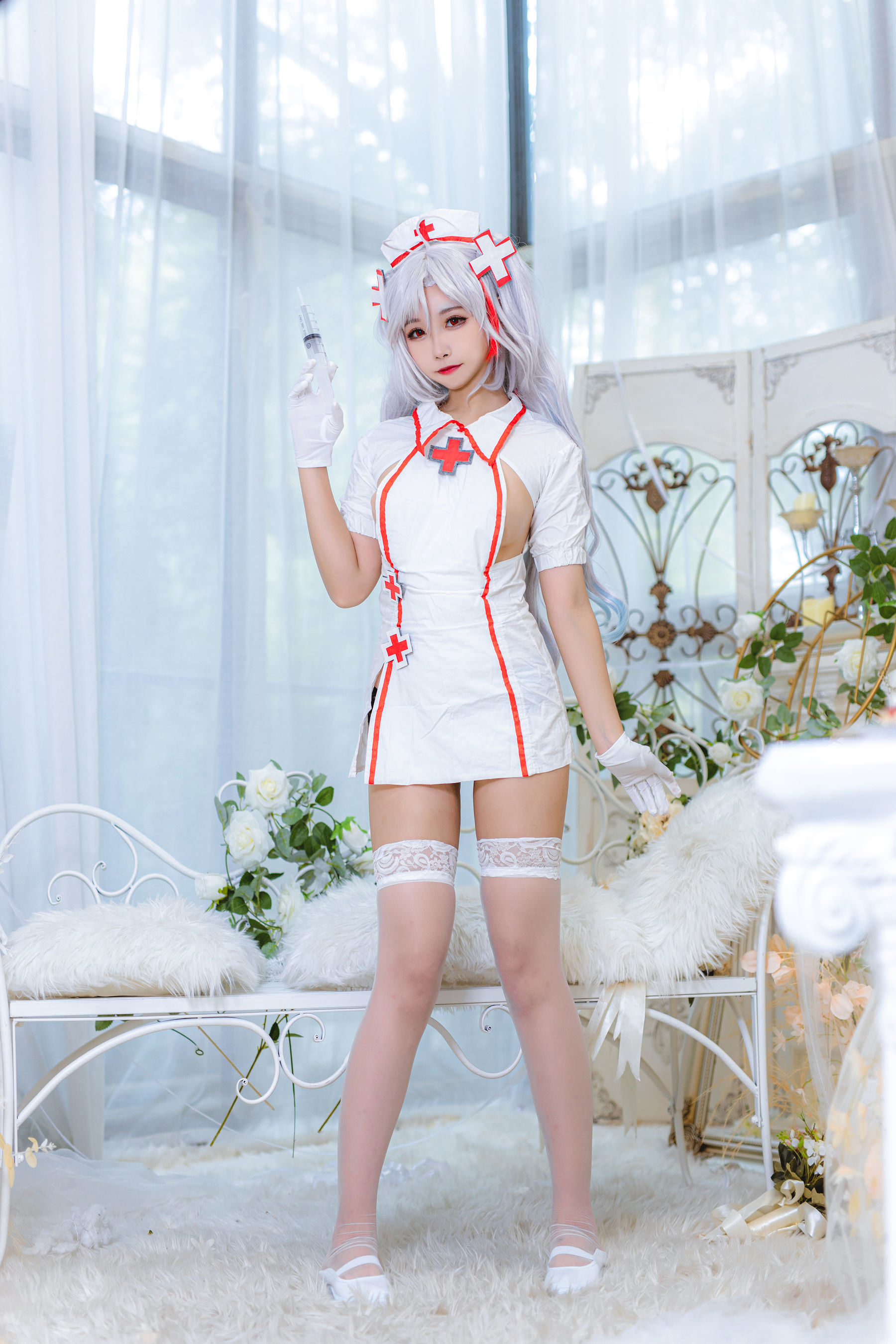 COS Phúc lợi] Cô gái Weibo Momoko Aoi Aoi - Y tá của Eugen