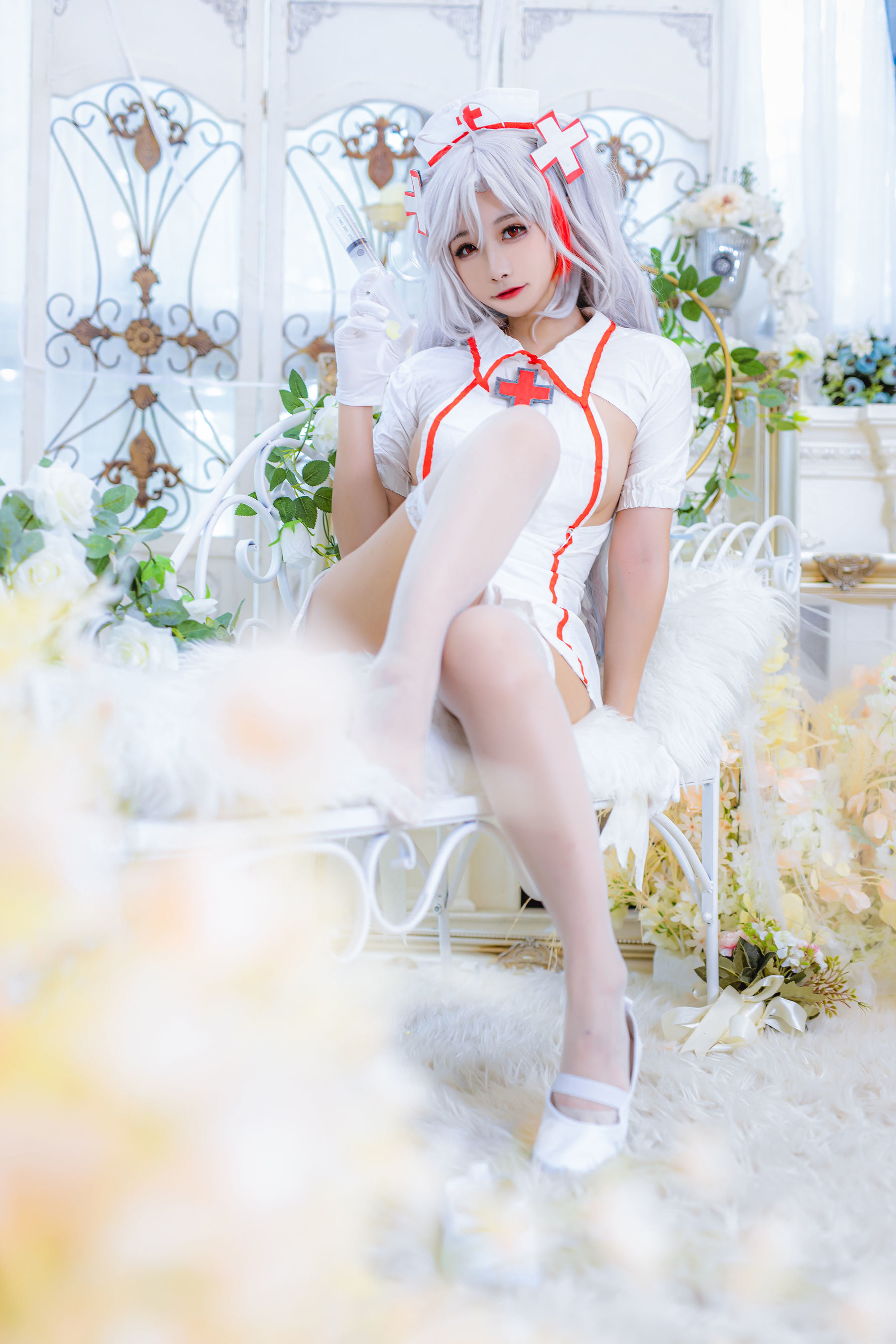 COS Phúc lợi] Cô gái Weibo Momoko Aoi Aoi - Y tá của Eugen