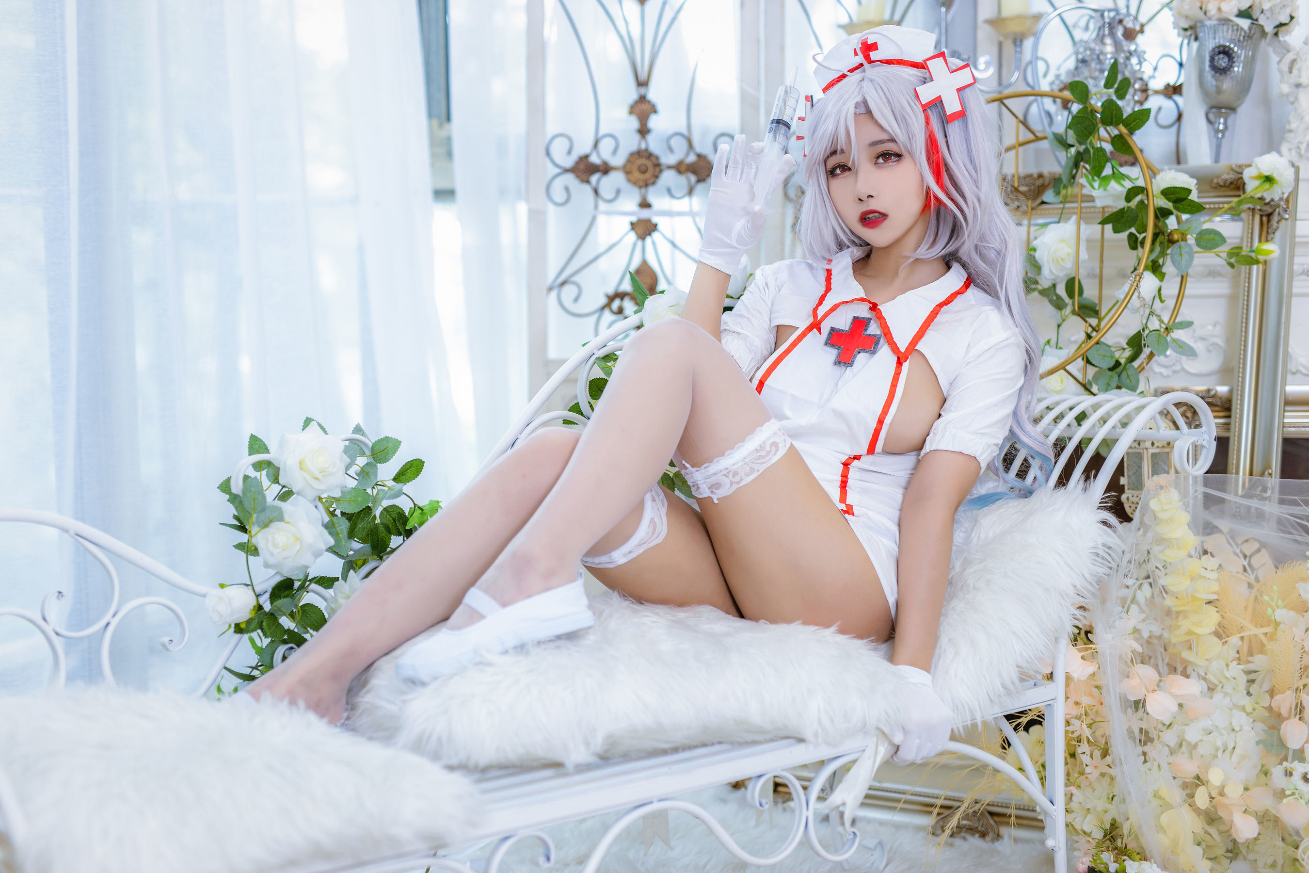 COS Phúc lợi] Cô gái Weibo Momoko Aoi Aoi - Y tá của Eugen