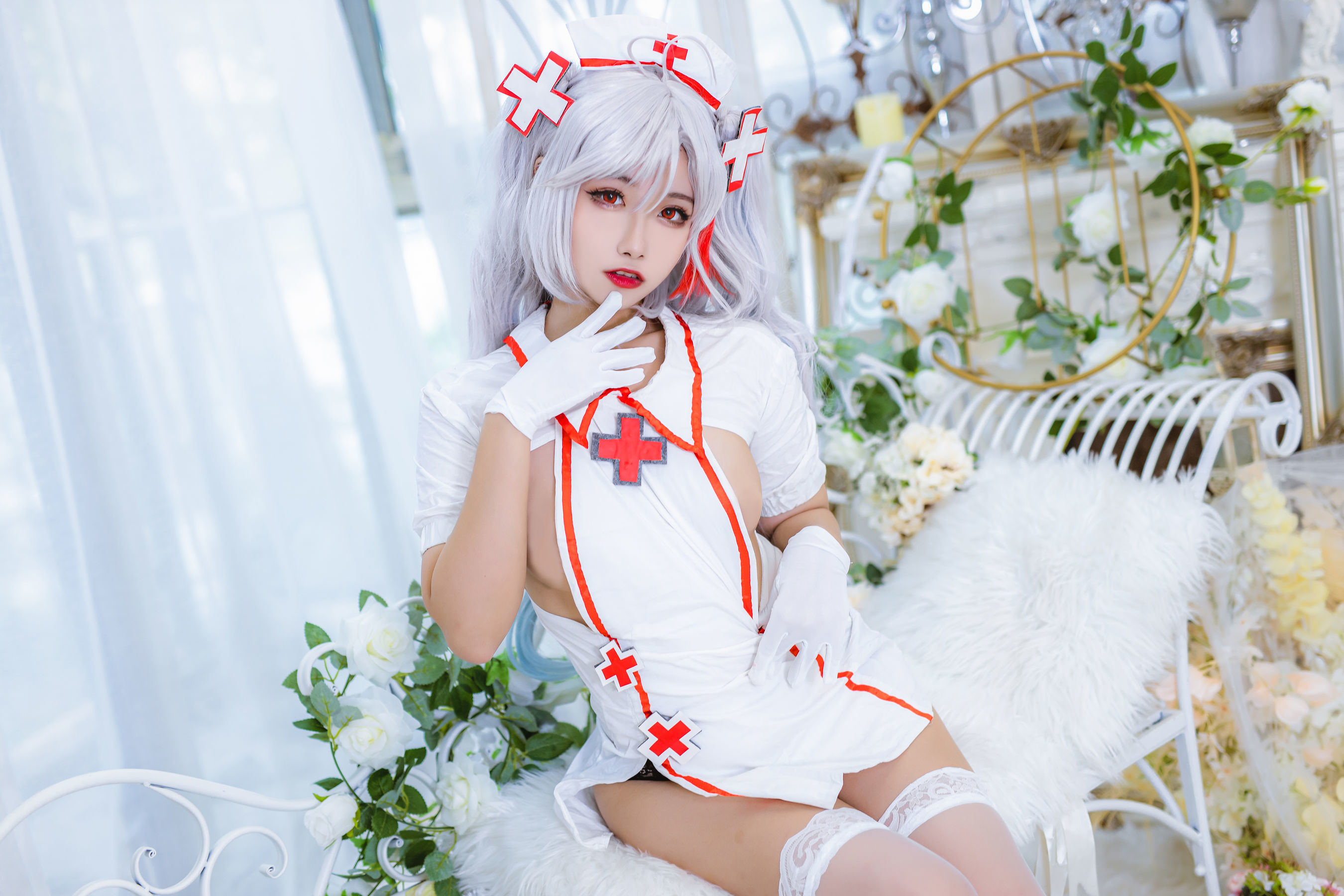 COS Phúc lợi] Cô gái Weibo Momoko Aoi Aoi - Y tá của Eugen