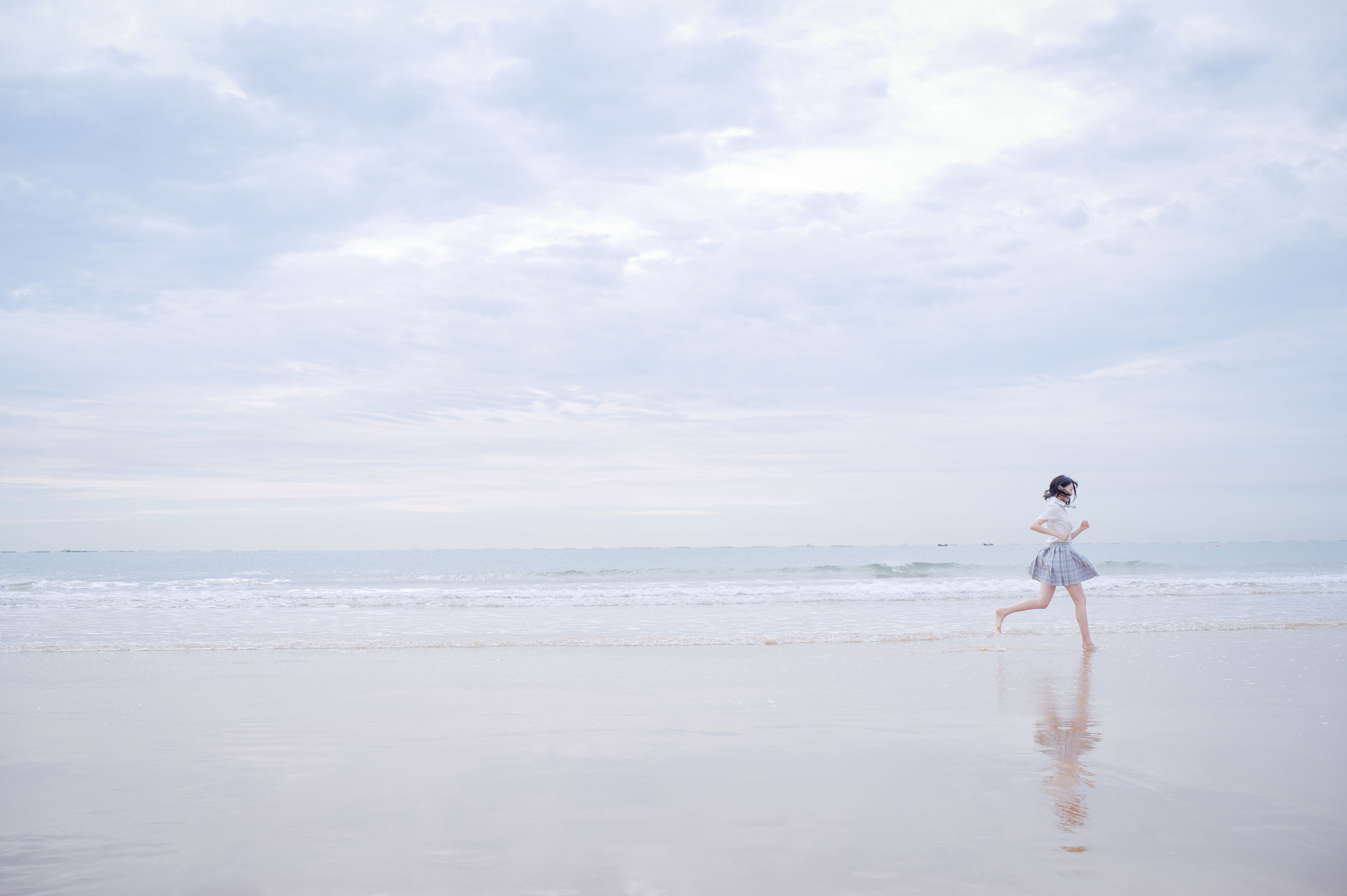 COS Welfare] Zhou Ji is a Cute Bunny - Beach JK