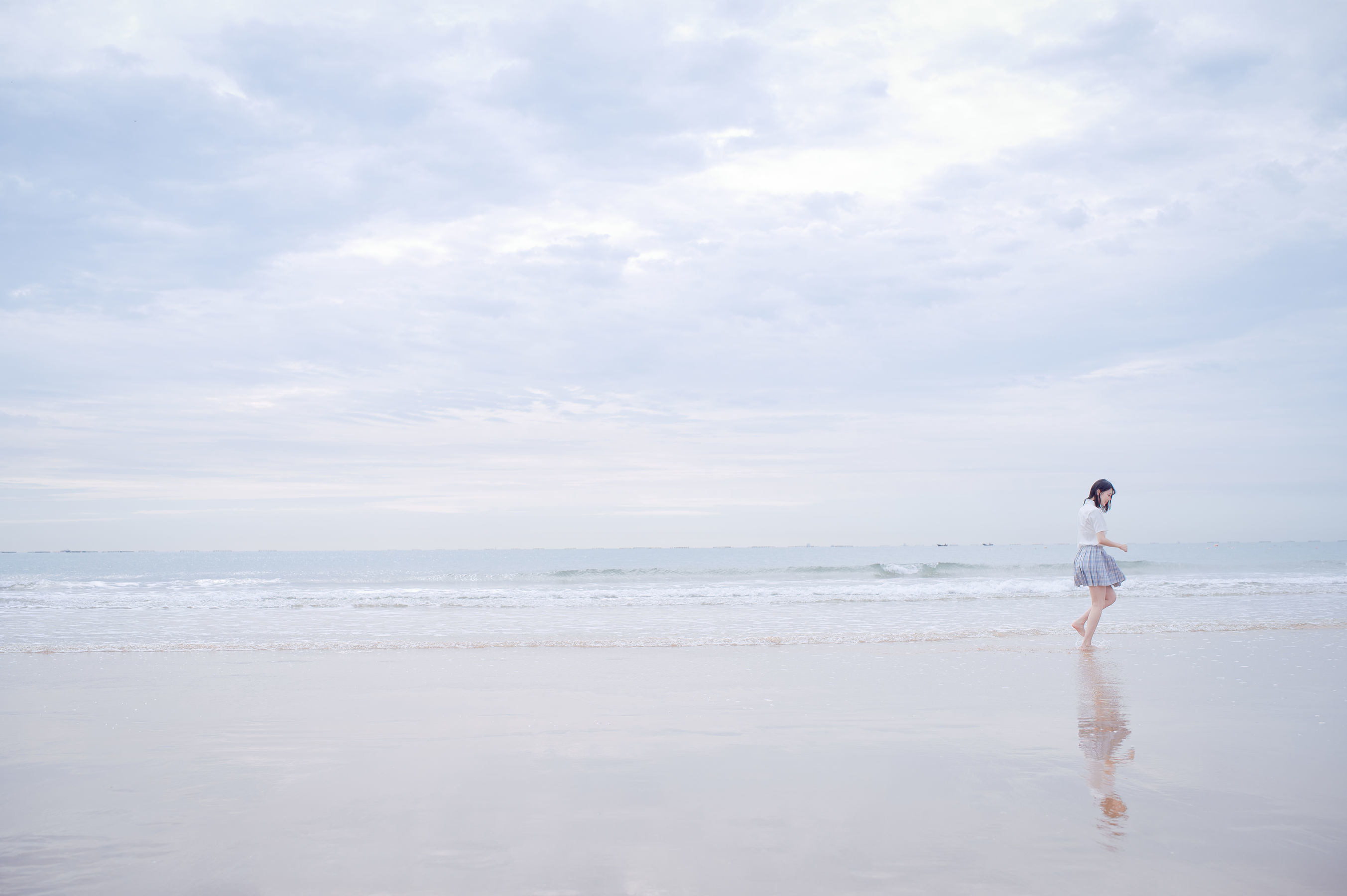 COS Welfare] Zhou Ji is a Cute Bunny - Beach JK