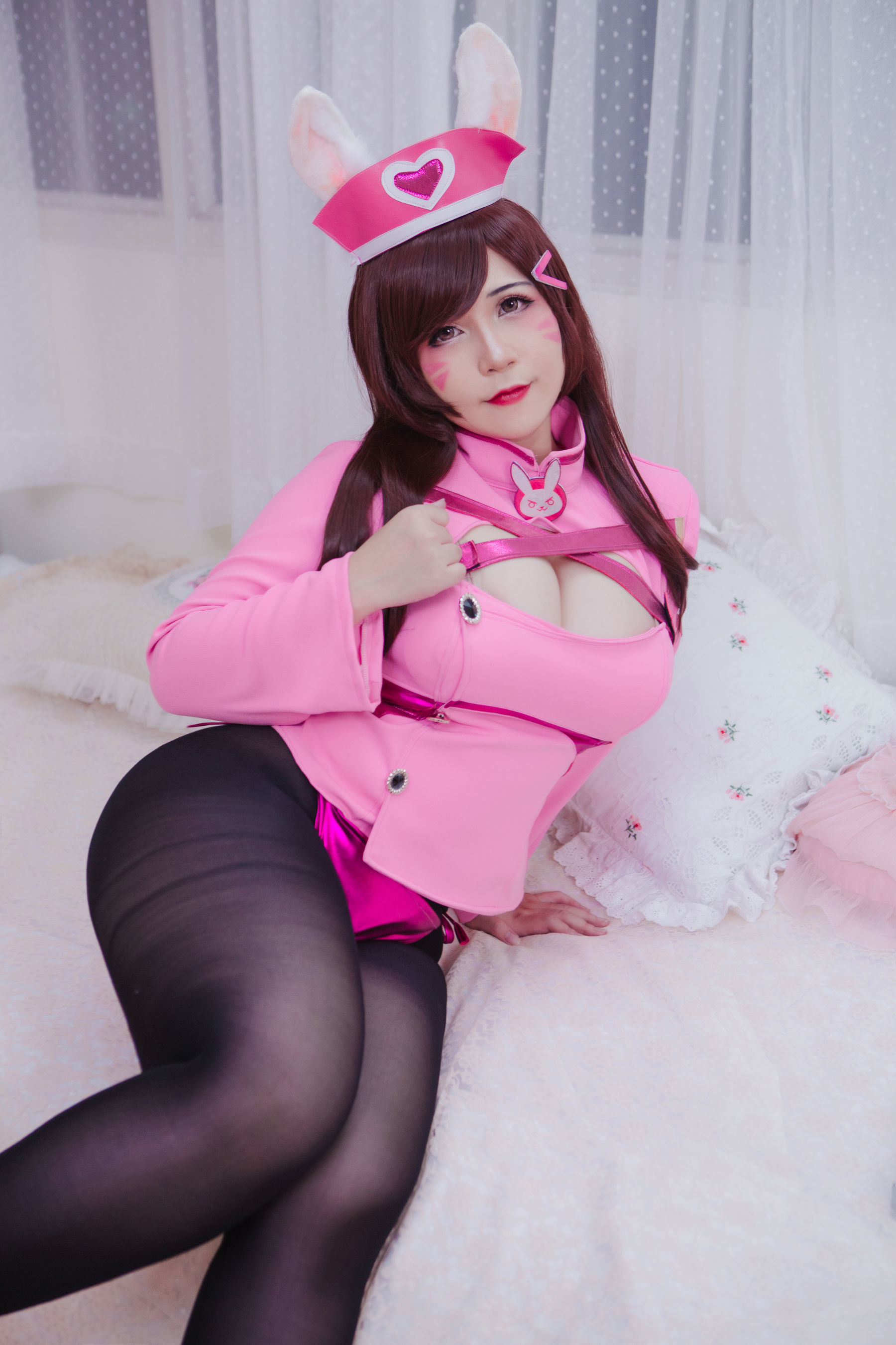 Cosplay Phúc lợi] Uy Uy - D.Va Bunny Nurse