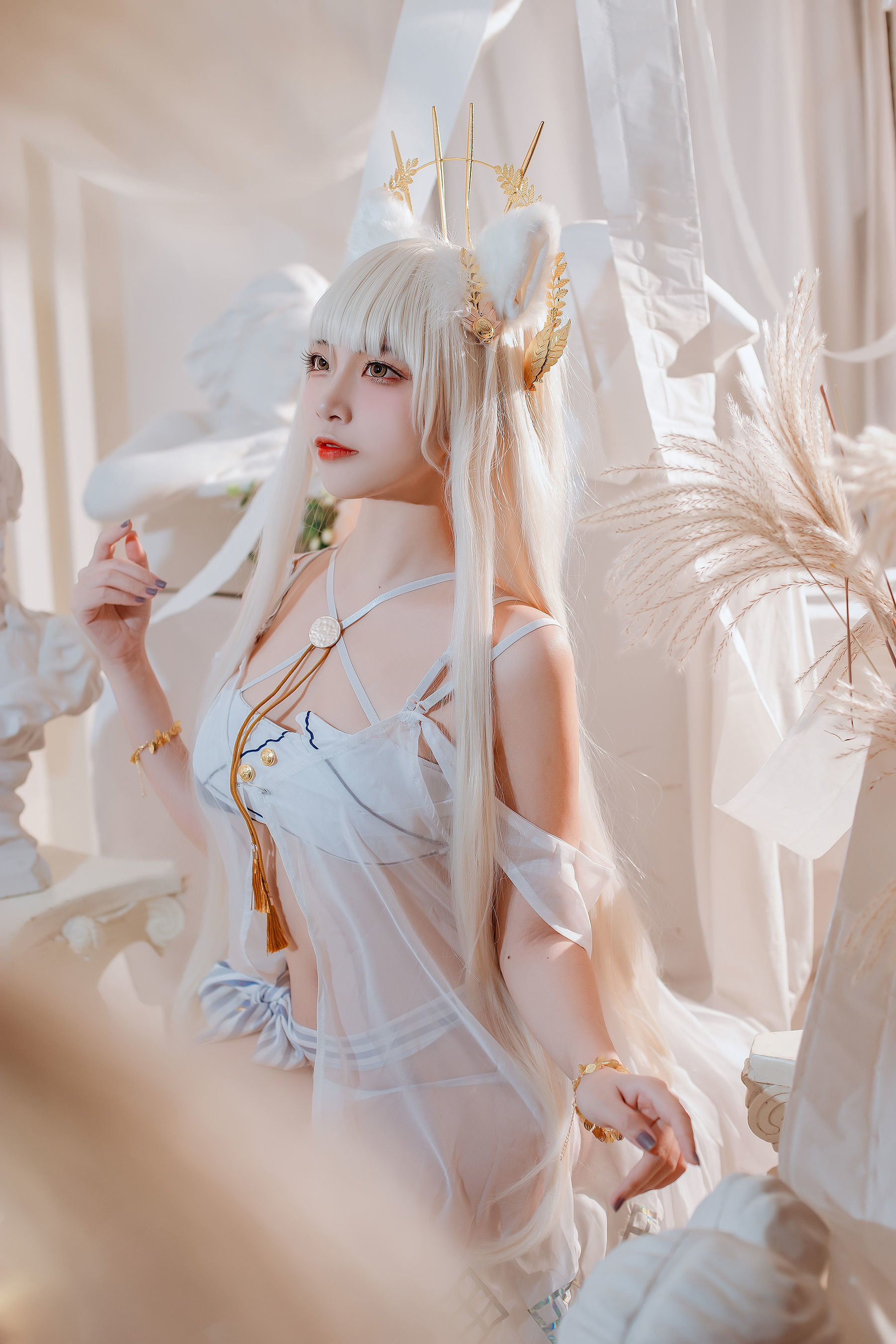 Cosplay Benefits] Popular Cosplayer Er Zuo Nisa - Arknights Platinum Swimsuit
