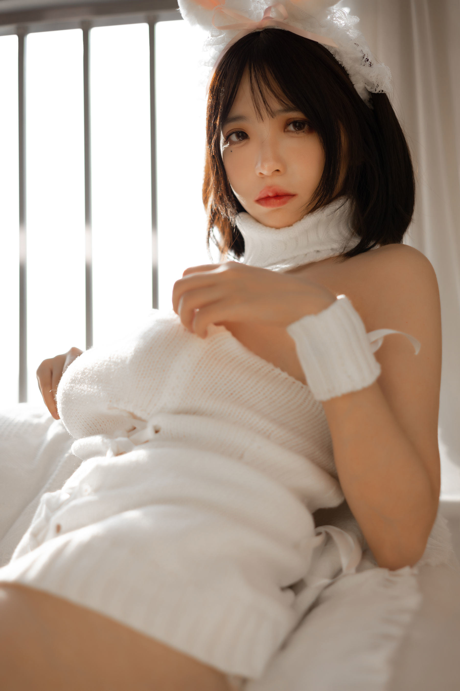 Fengmao SS 白セーターバニーガール コスプレ