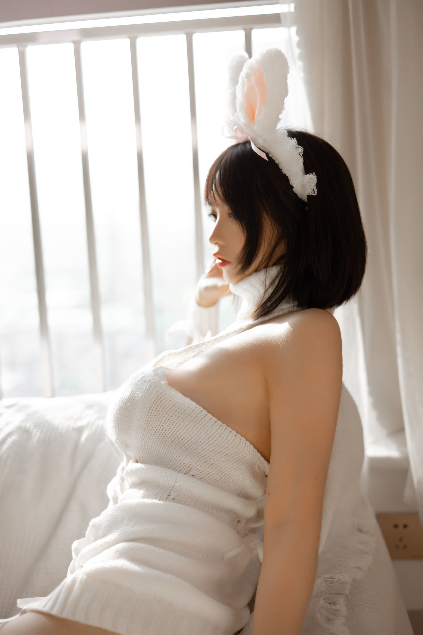 Fengmao SS 白セーターバニーガール コスプレ