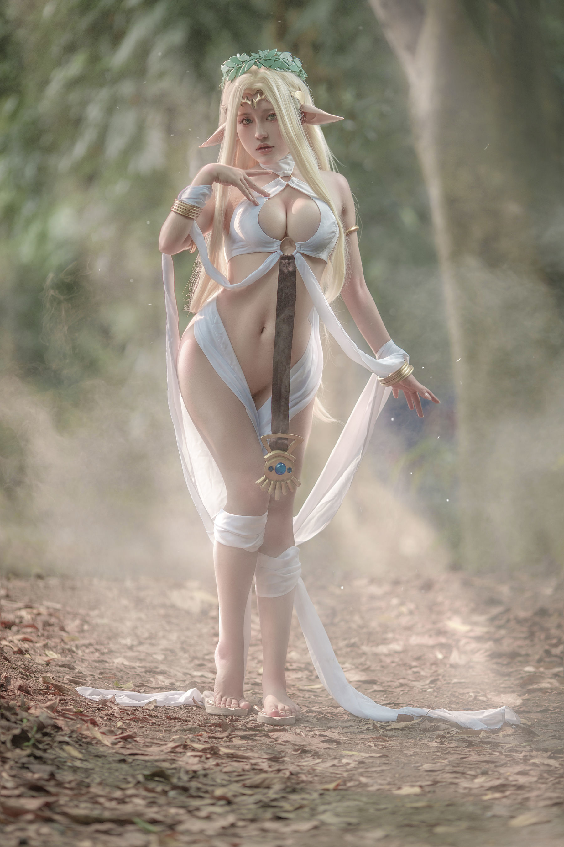 COS Welfare] Yixiao Fangxiangqin Photobook - Black Beast White Elf