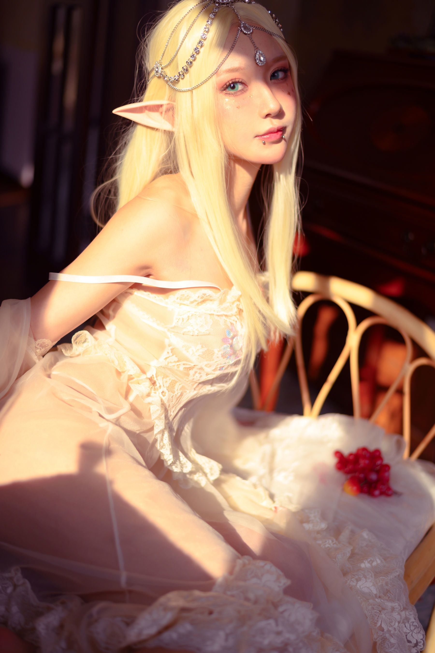 Cosplay Welfare] Anime Blogger A Bao is also a Bunny Girl - Elf