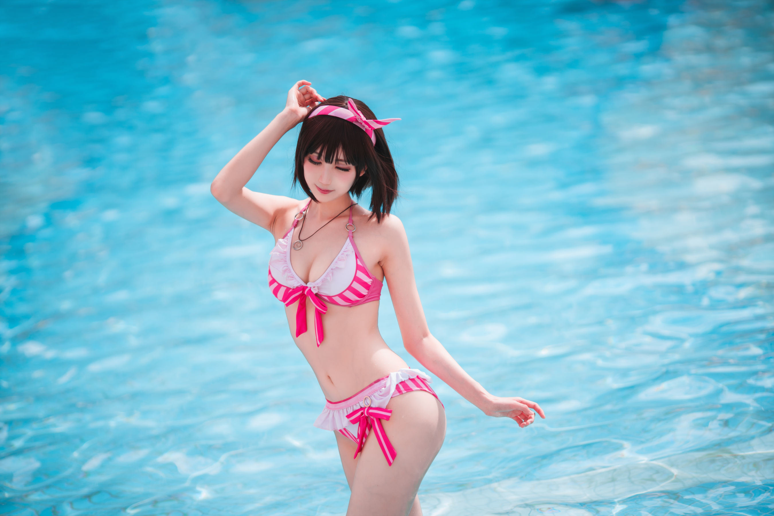 COS Welfare] Zhou Ji is a Cute Bunny - Holy Person in Swimsuit