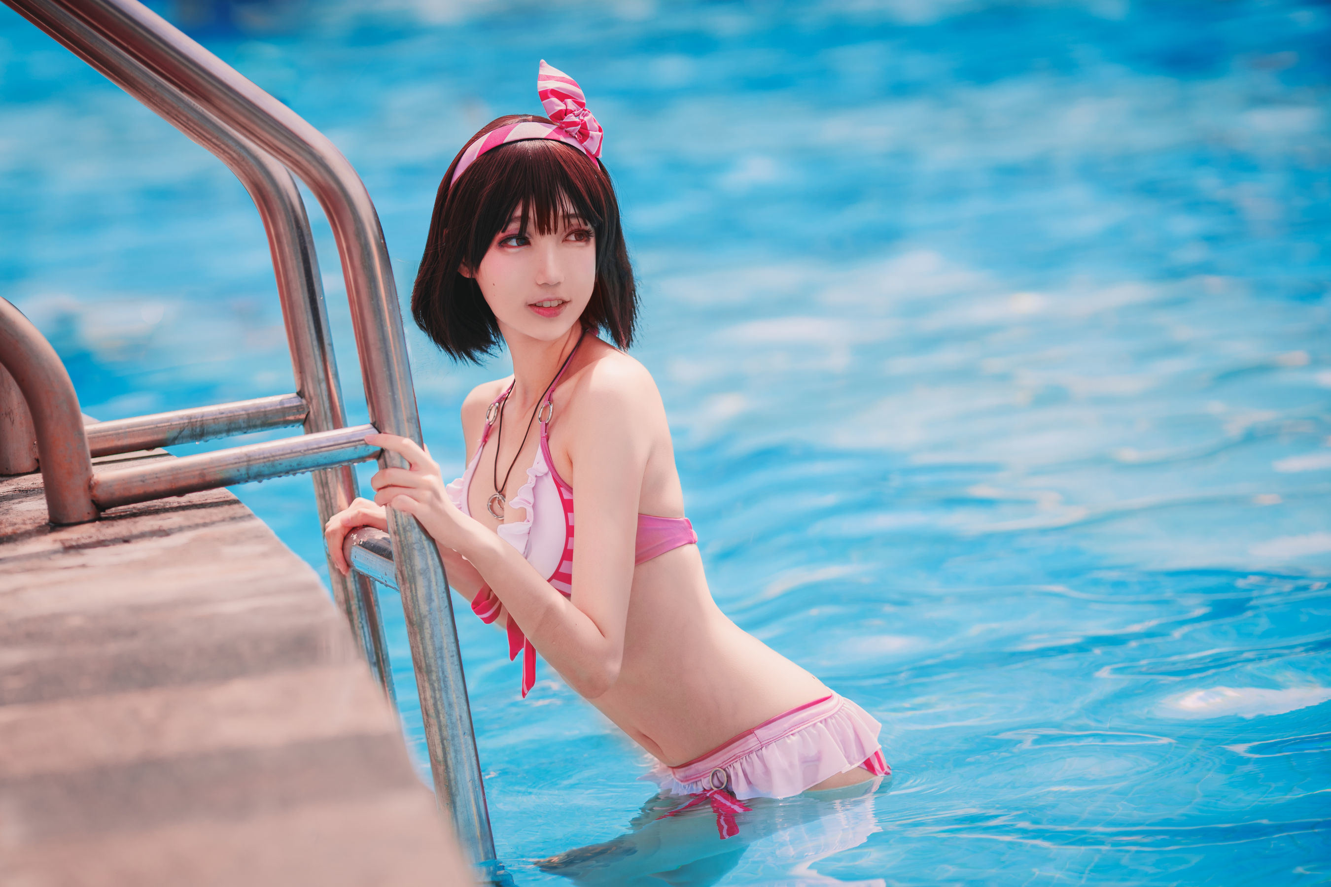 COS Welfare] Zhou Ji is a Cute Bunny - Holy Person in Swimsuit