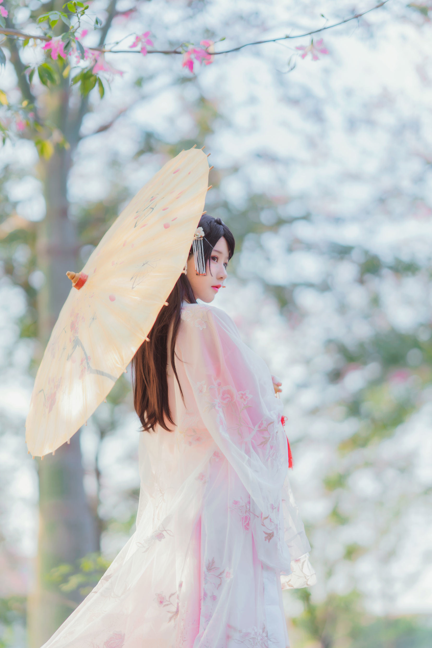 コスプレ福利] 桜桃喵 - 優しい漢服の桃花