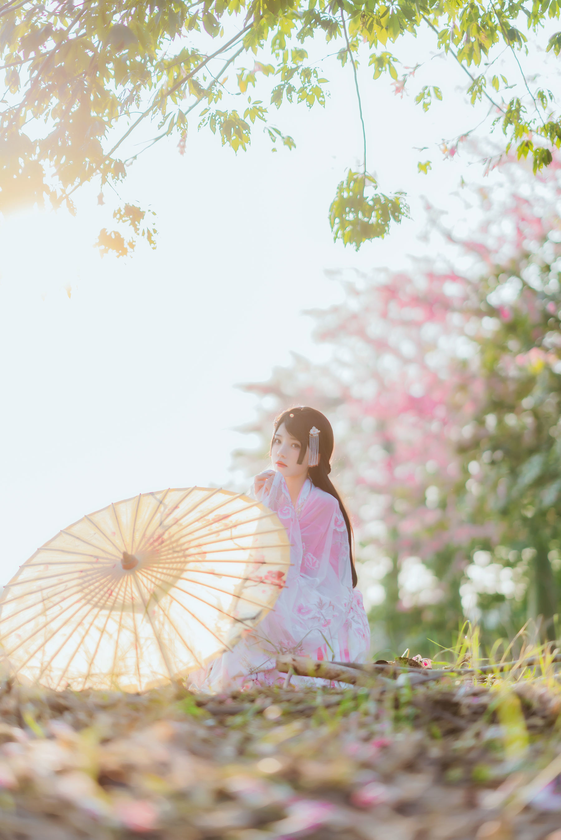 コスプレ福利] 桜桃喵 - 優しい漢服の桃花