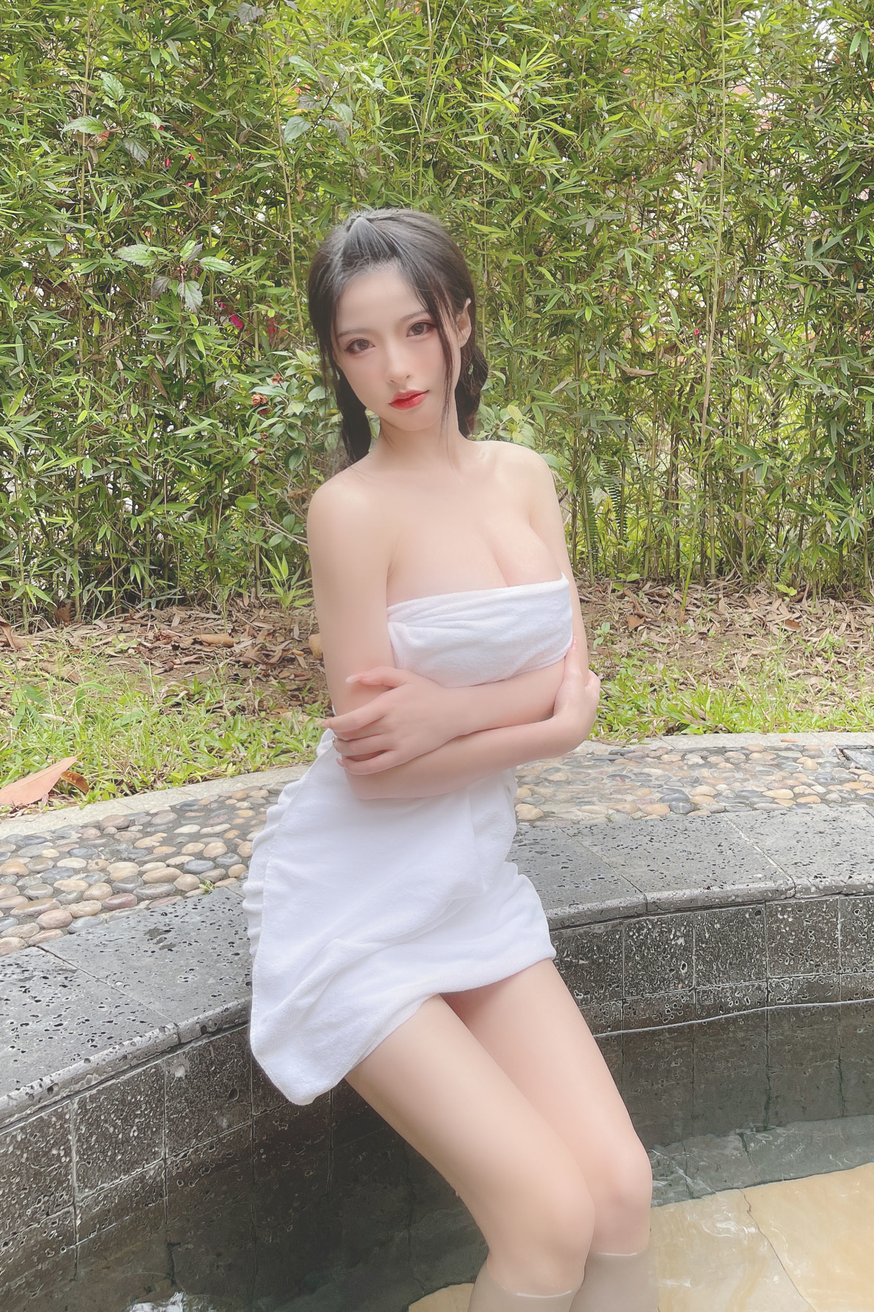 COS Welfare] Stunner Shimizu Yui - Hot Spring Bath Towel