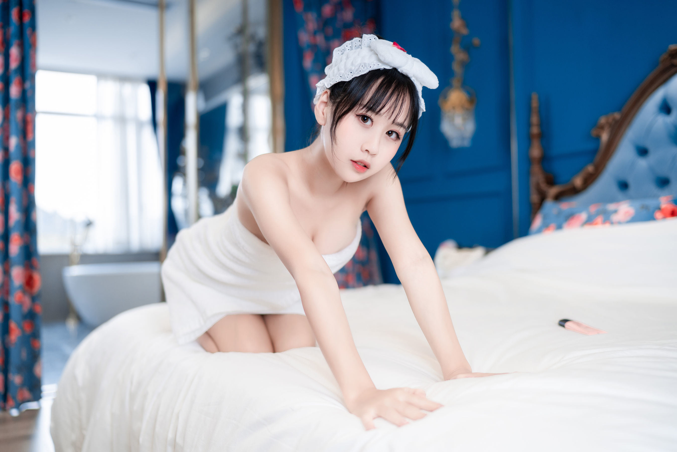 COS Welfare] Sunny Beautiful Girl Mengyaer o0 - Bath Towel