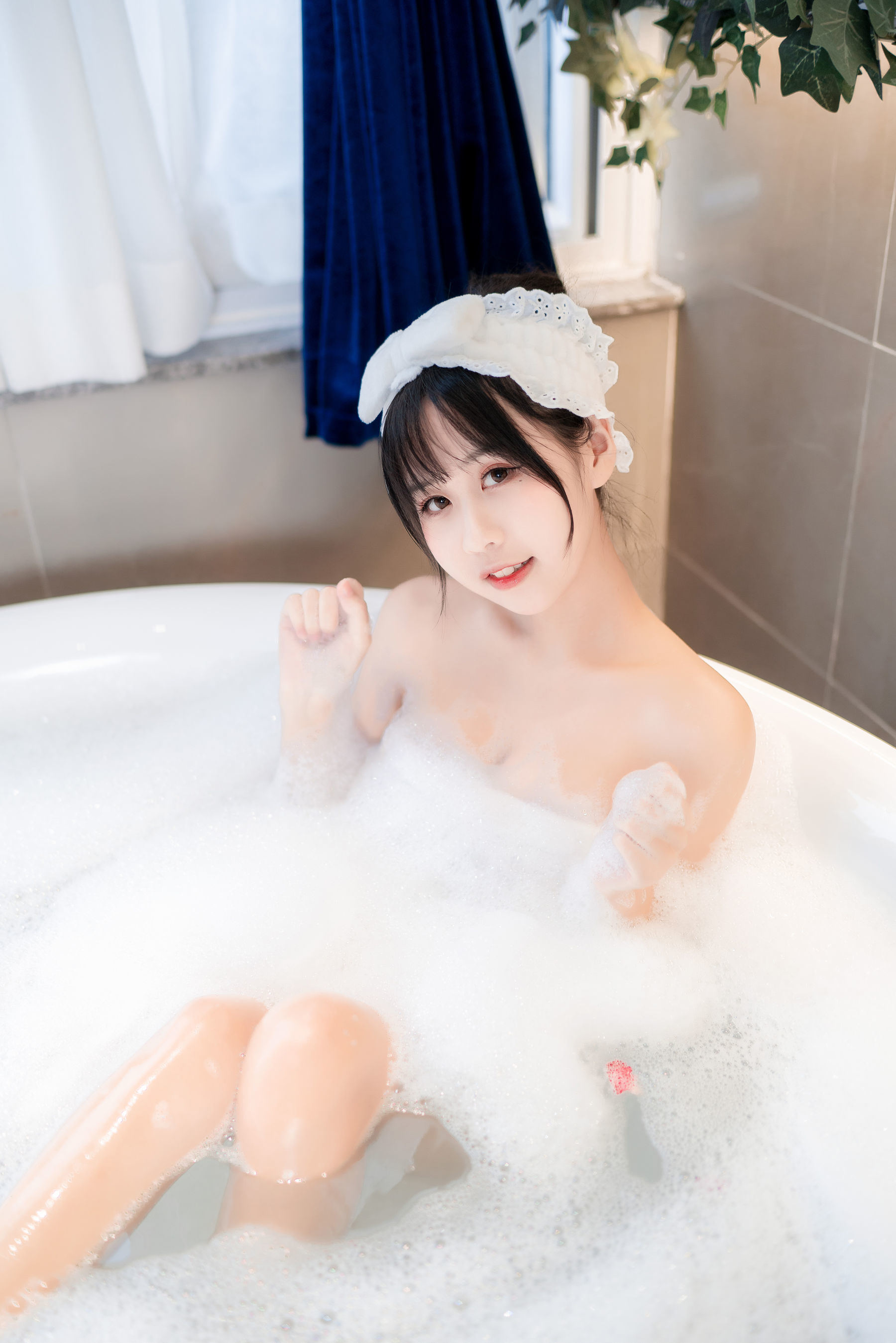 COS Welfare] Sunny Beautiful Girl Mengyaer o0 - Bath Towel