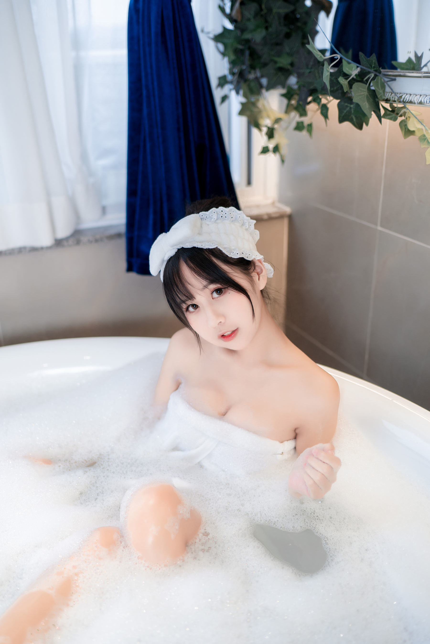 COS Welfare] Sunny Beautiful Girl Mengyaer o0 - Bath Towel