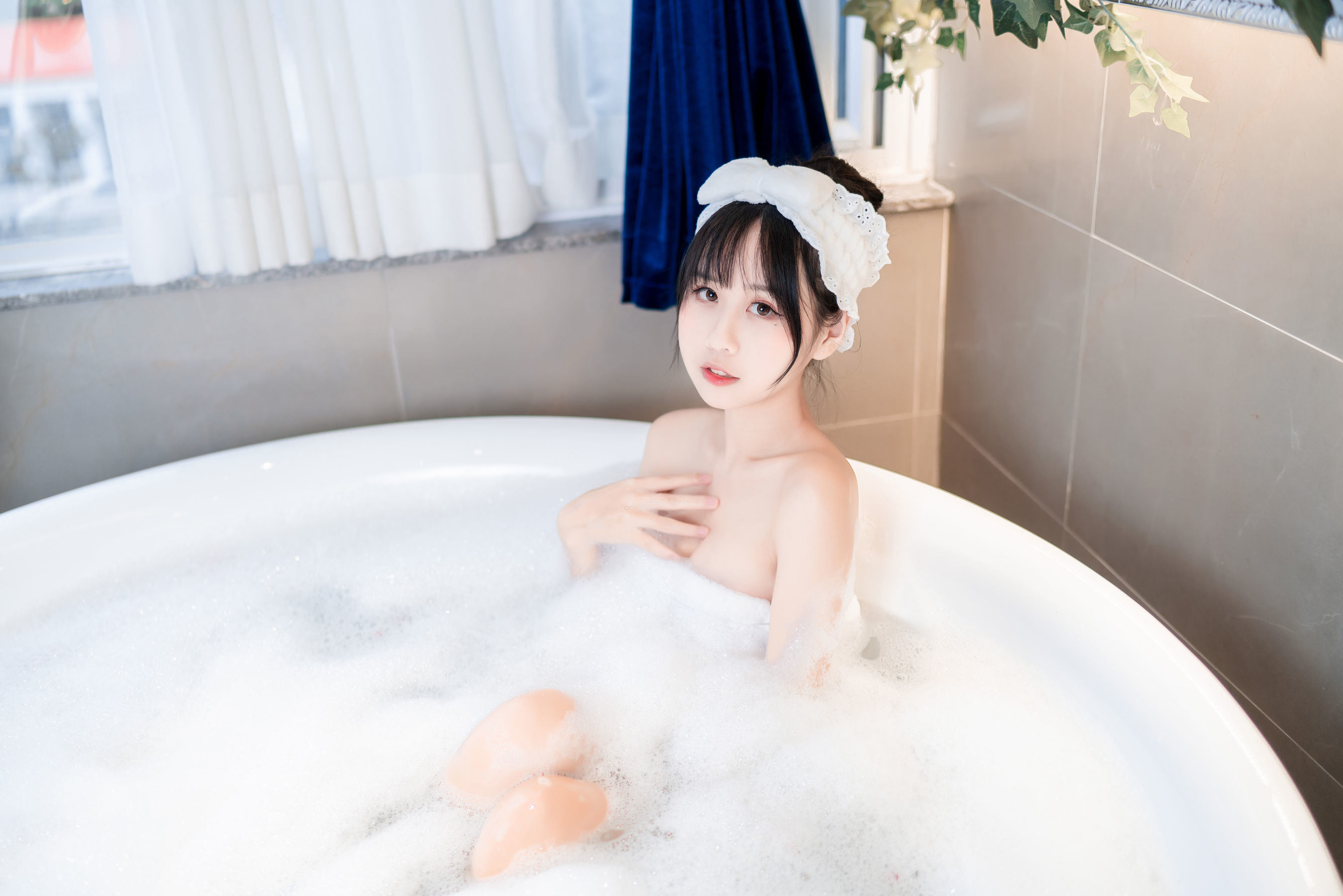 COS Welfare] Sunny Beautiful Girl Mengyaer o0 - Bath Towel