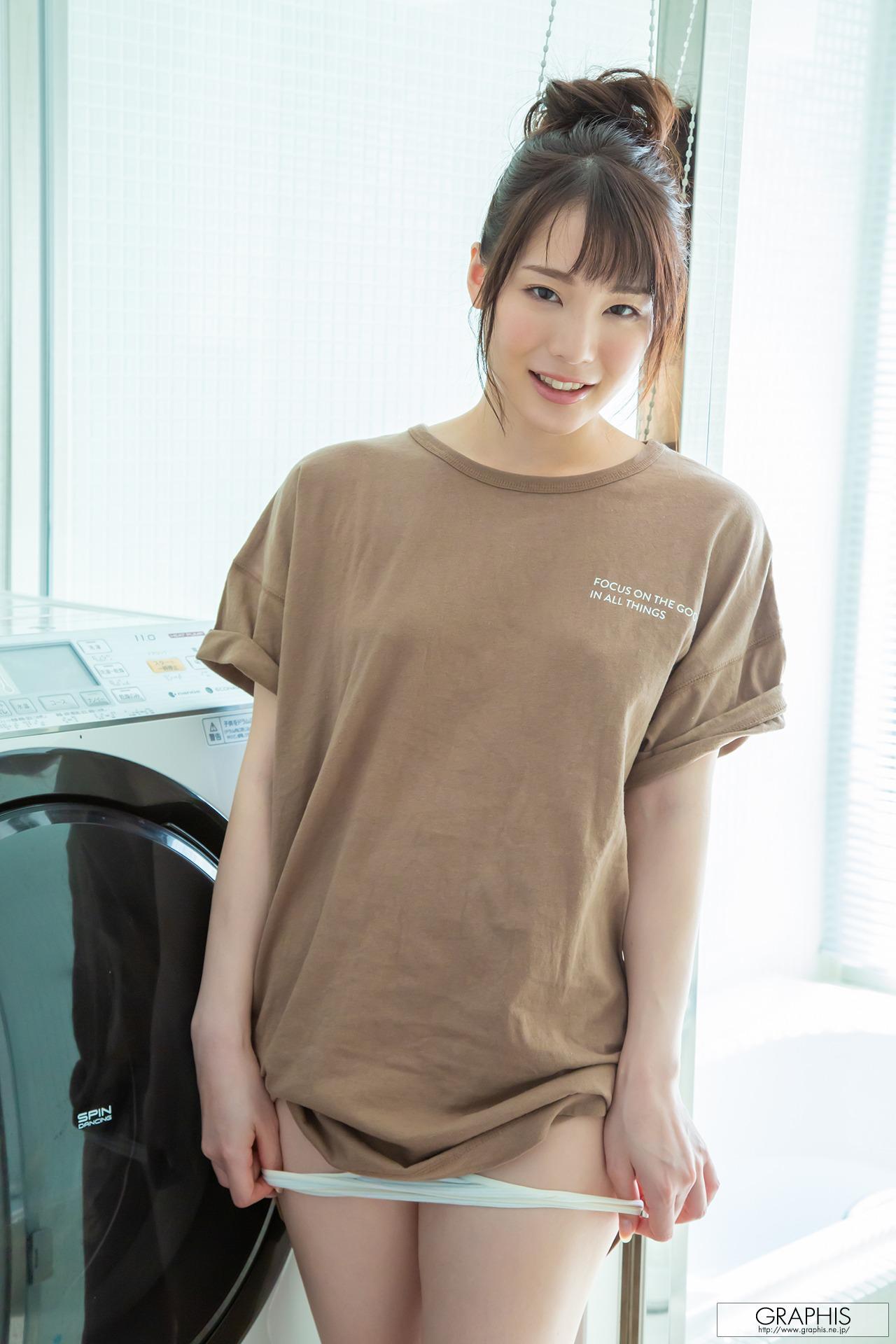 Graphis] Gals – 鈴村愛里 141P