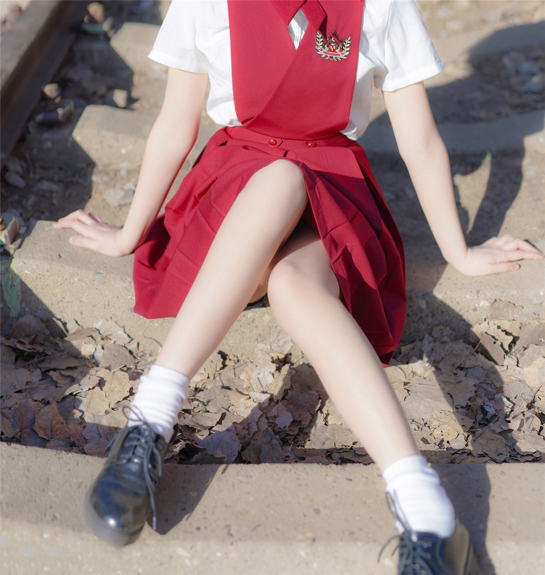 Meow Tang Film] Vol. 444 Red JK Skirt