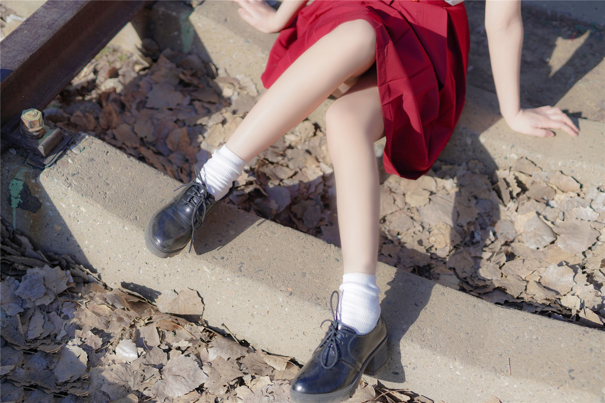 Meow Tang Film] Vol. 444 Red JK Skirt