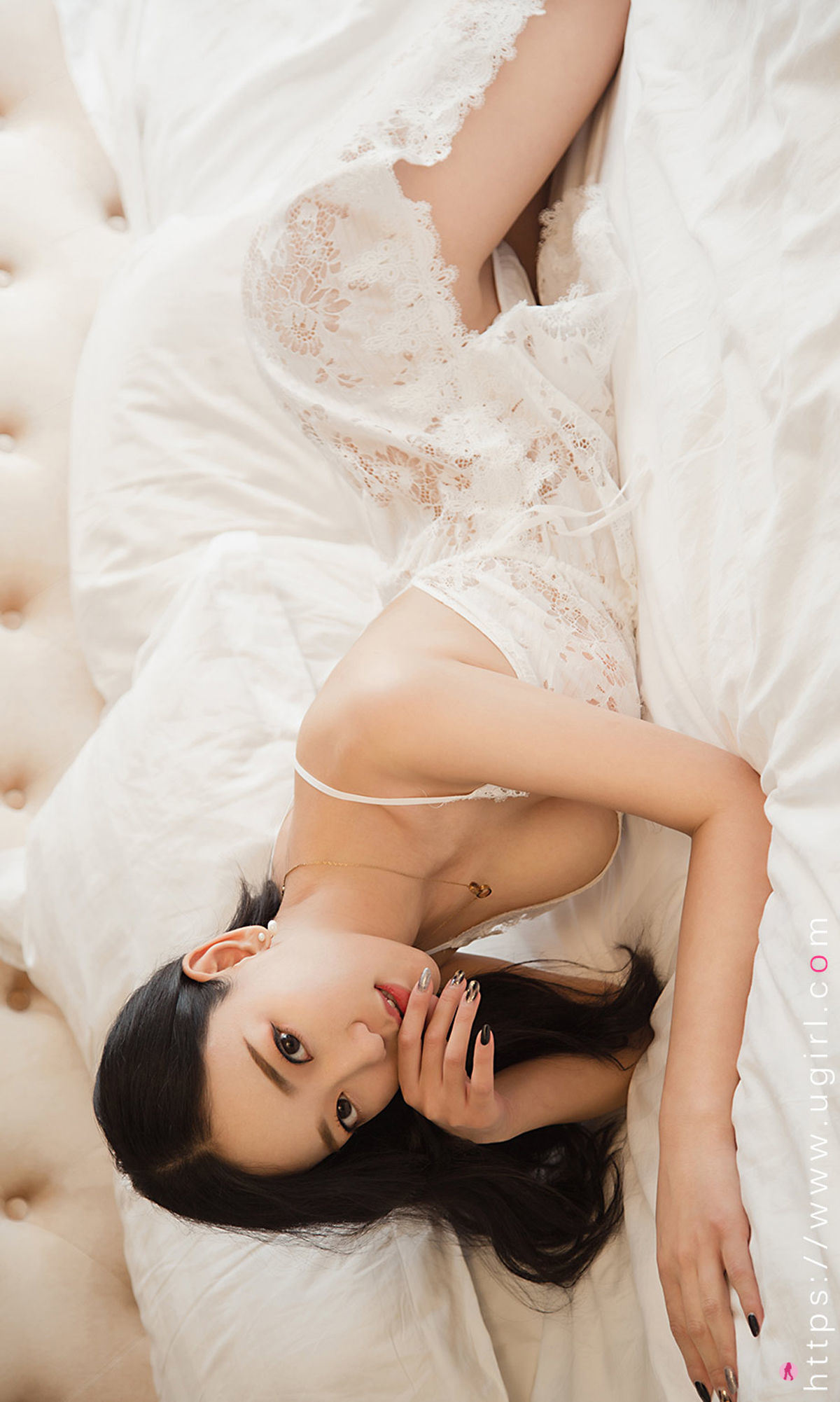 愛尤物Ugirls] No.2096 吾凡&喬菲&北晨&張團團&桃香子 情竇盛開