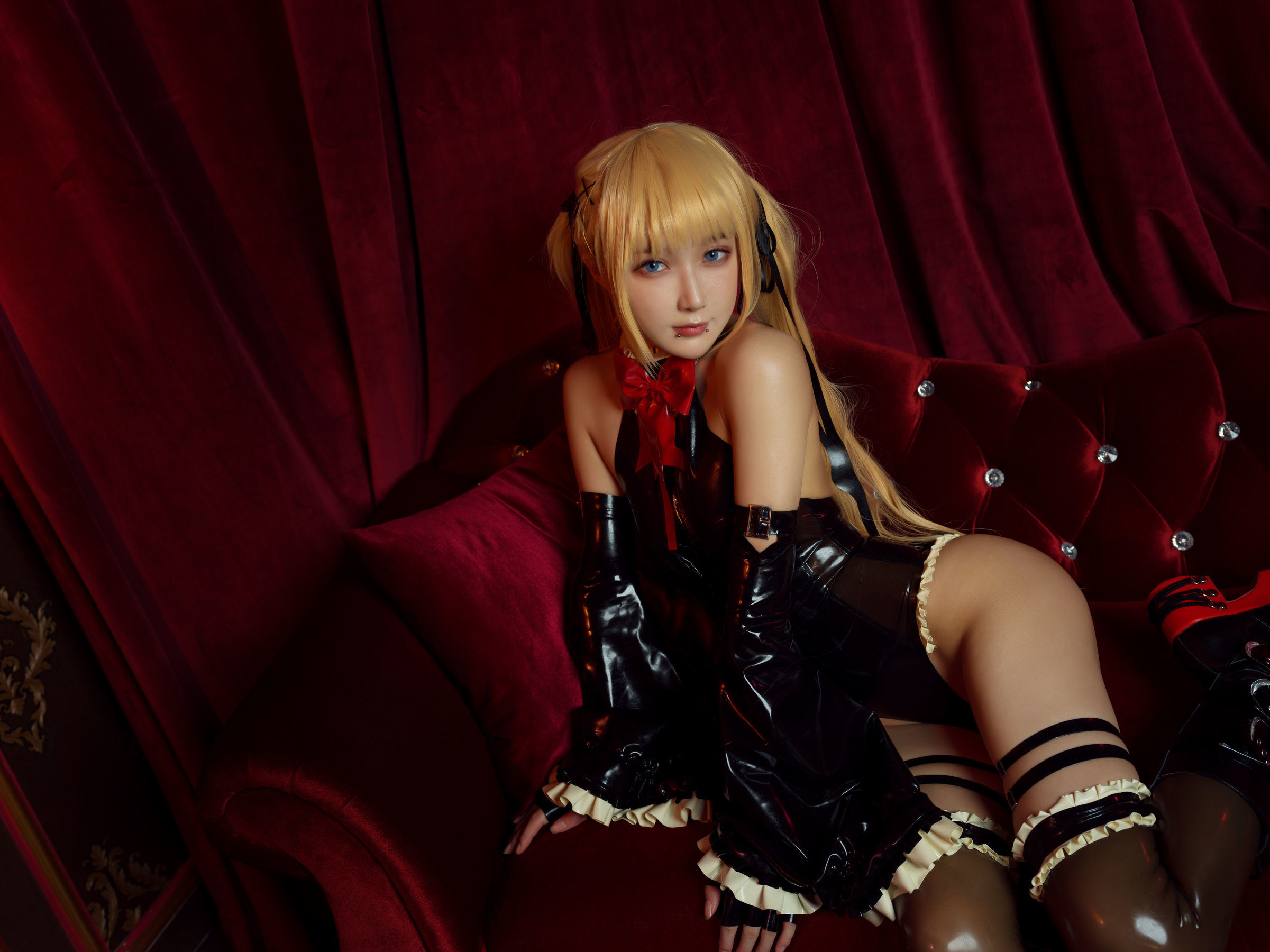 Internet Celebrity Cosplayer Photobook] Anime Blogger A'Bao is Also Bunny Girl - A'Bao Mary Rose Bodysuit