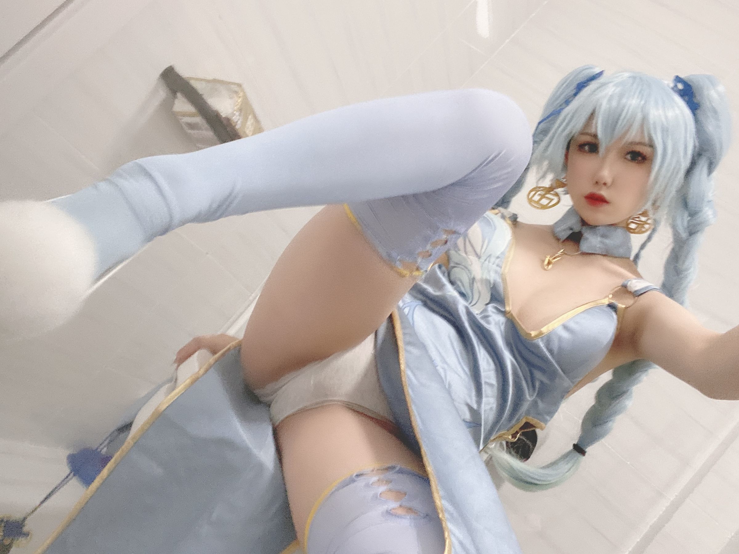 Internet Celebrity Coser Photobook] Yuyuan Yuzi SJ_ - PA15 Selfie