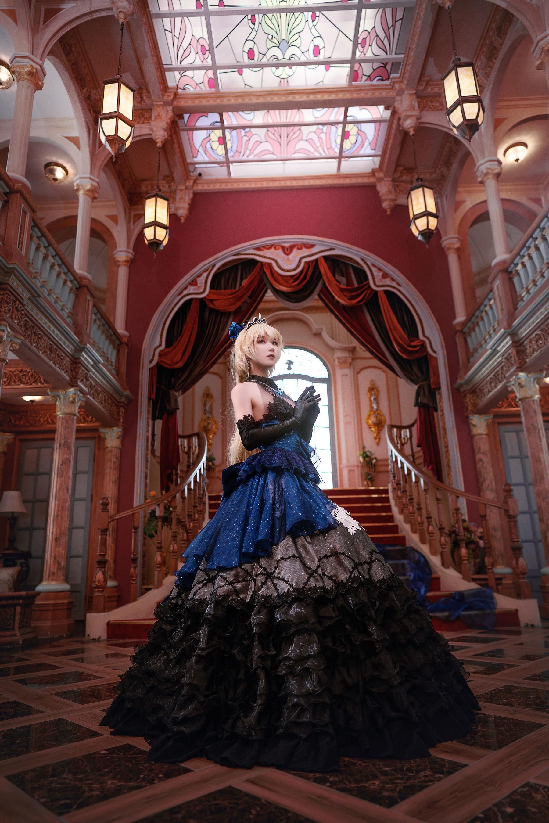Internet Celebrity Coser Photobook] Anime Blogger A'Bao is also Bunny Girl - Joan of Arc Wedding Dress