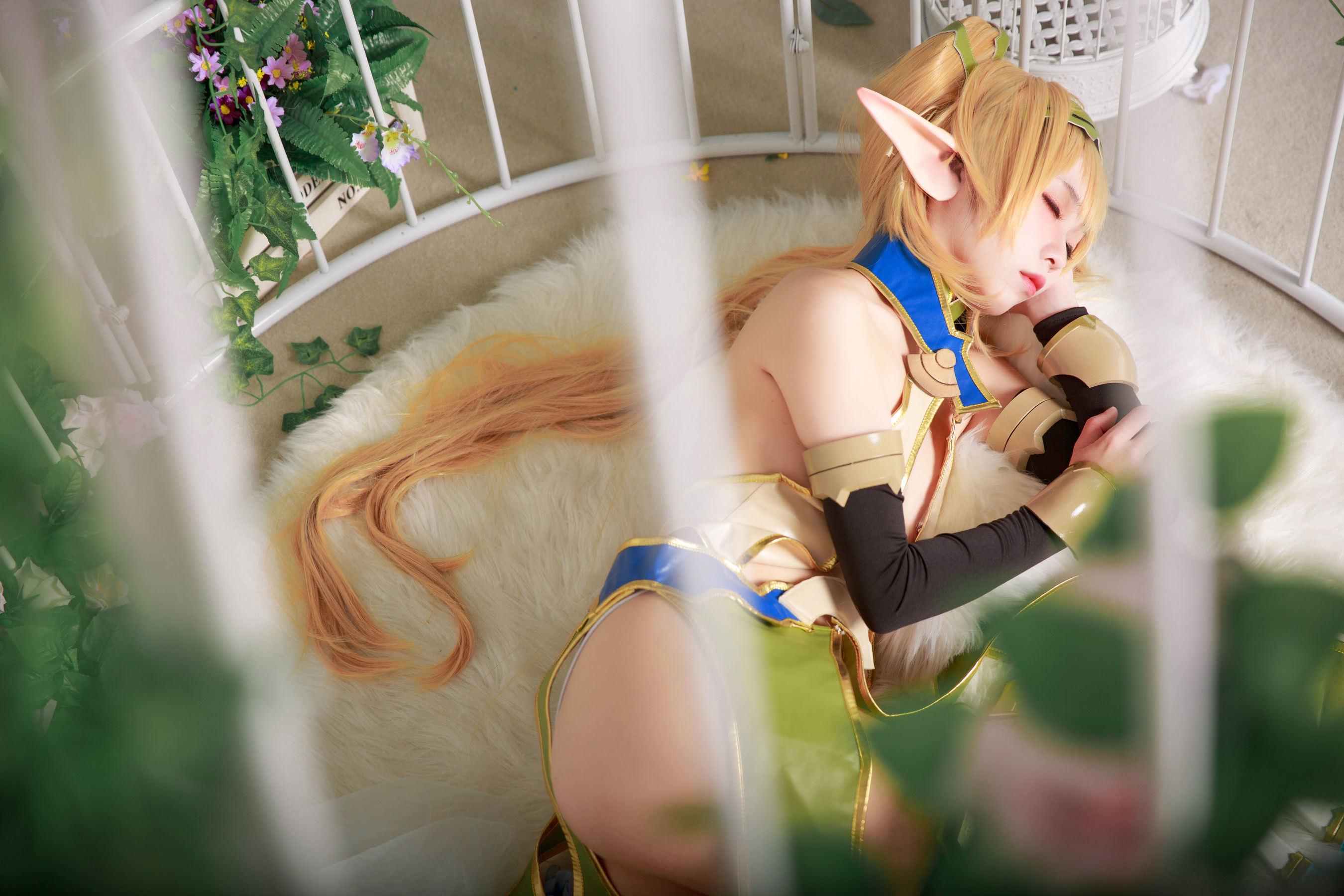 Internet Celebrity Coser Photobook] Anime Blogger G44 Will Not Get Hurt - Elf Village