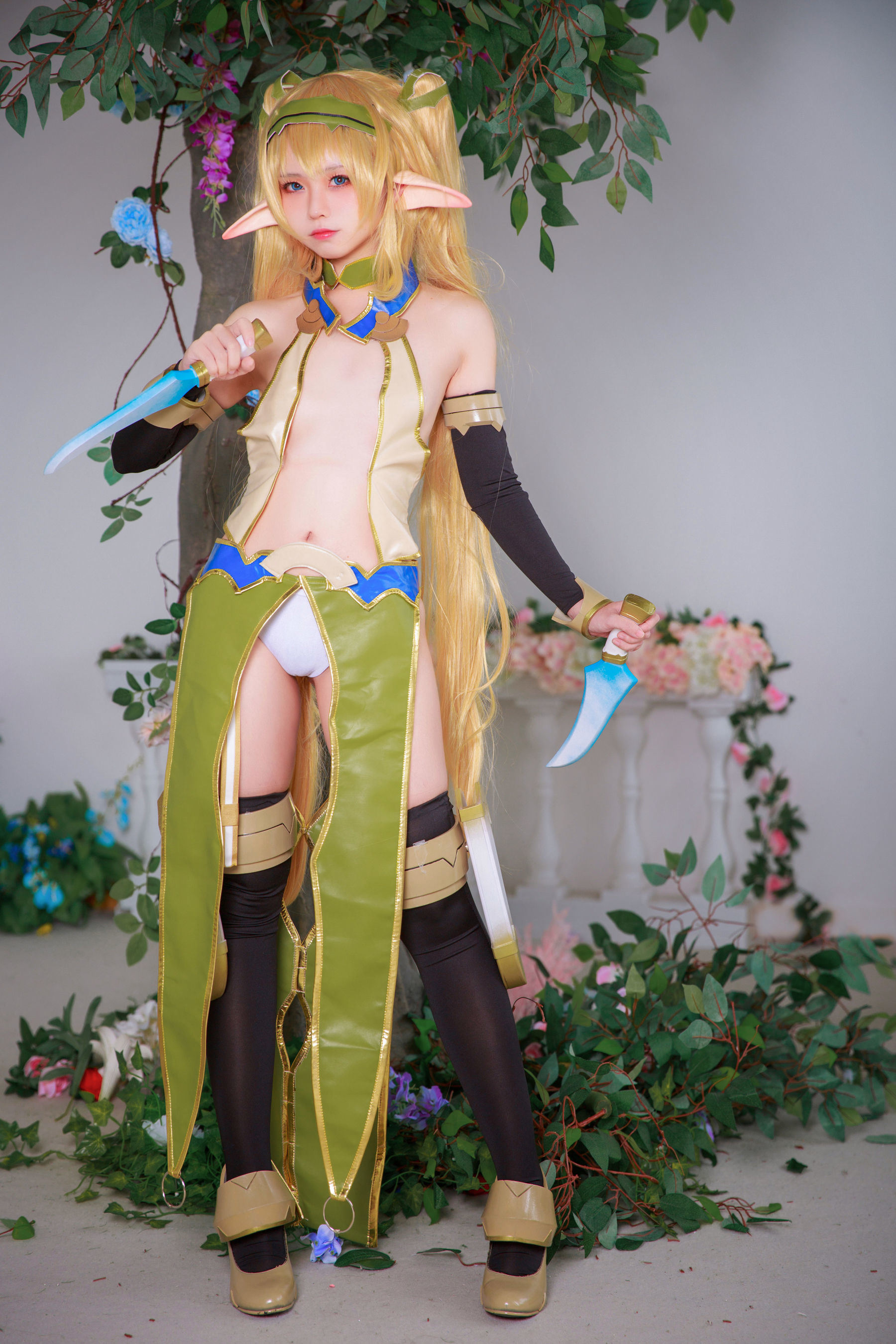 Internet Celebrity Coser Photobook] Anime Blogger G44 Will Not Get Hurt - Elf Village