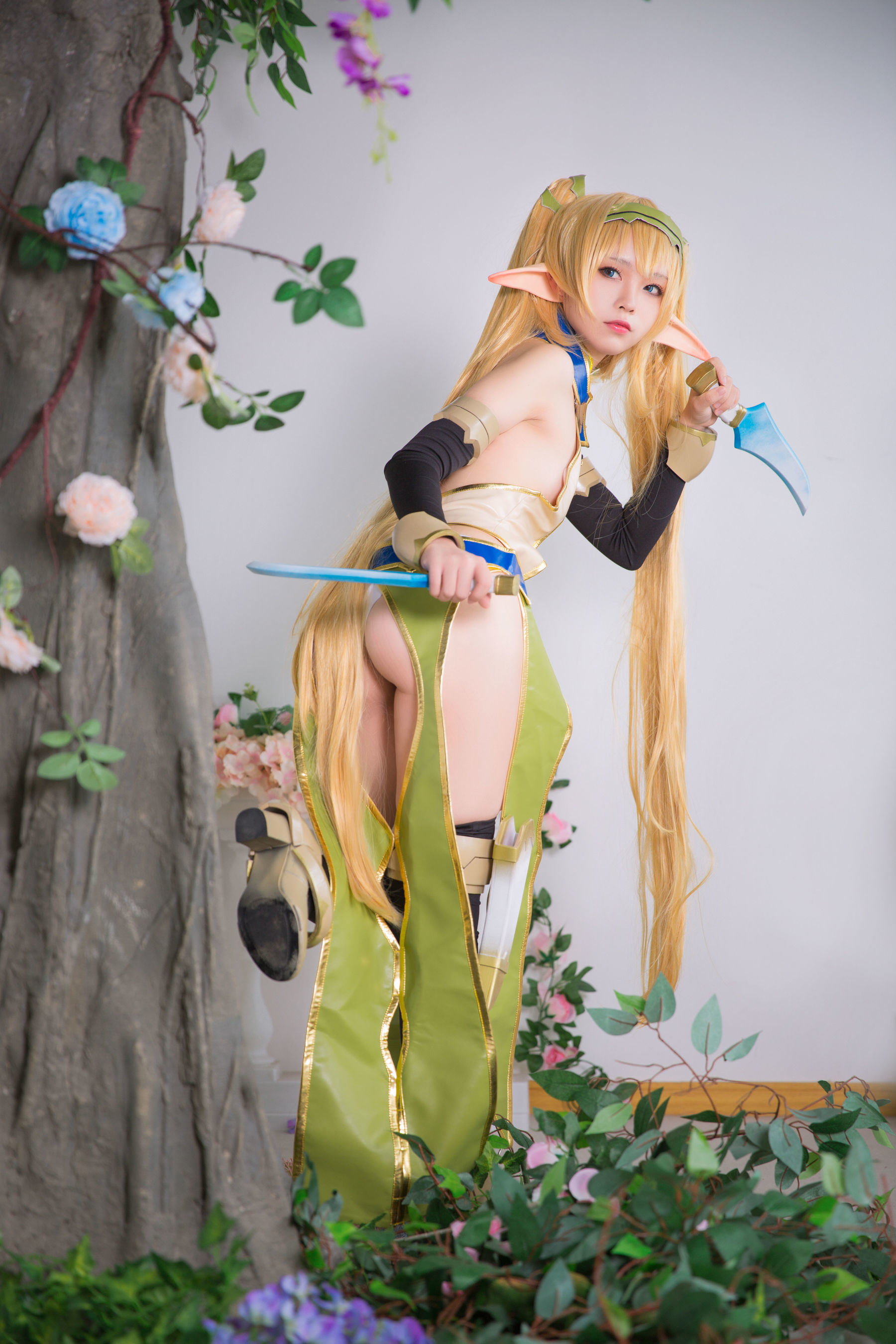 Internet Celebrity Coser Photobook] Anime Blogger G44 Will Not Get Hurt - Elf Village