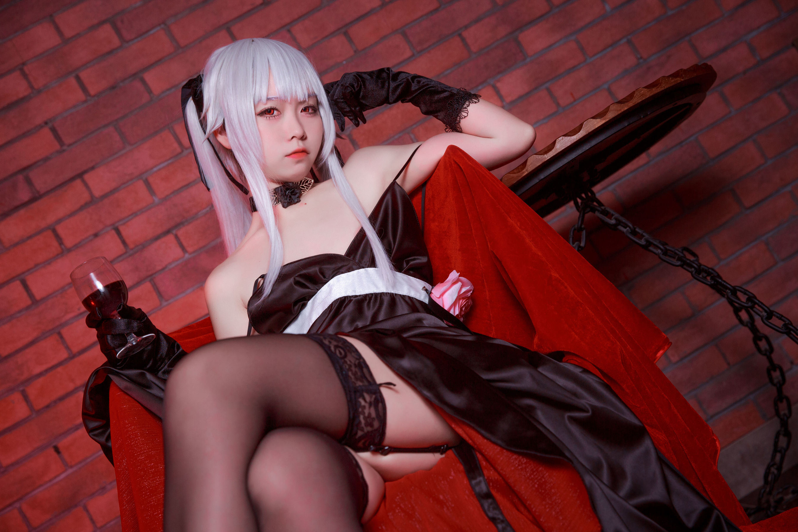 Ảnh chân dung Coser nổi tiếng mạng] Blogger anime G44 sẽ không bị thương - Vụ Chi váy đen lễ phục