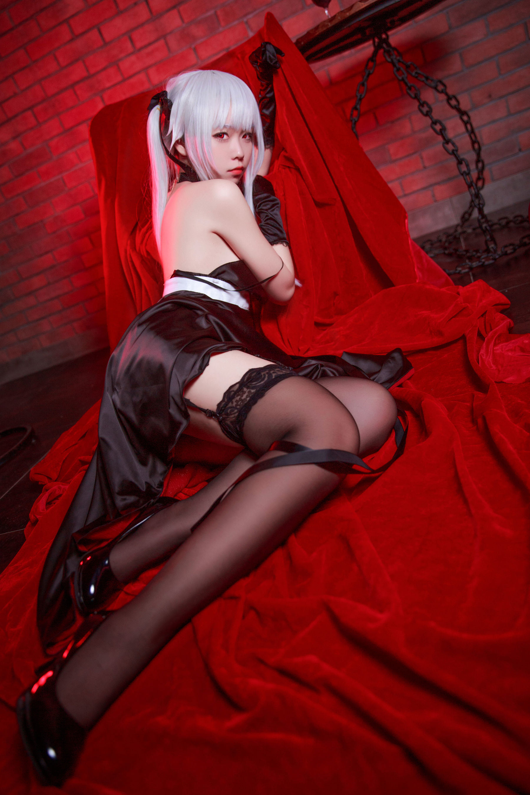 Ảnh chân dung Coser nổi tiếng mạng] Blogger anime G44 sẽ không bị thương - Vụ Chi váy đen lễ phục