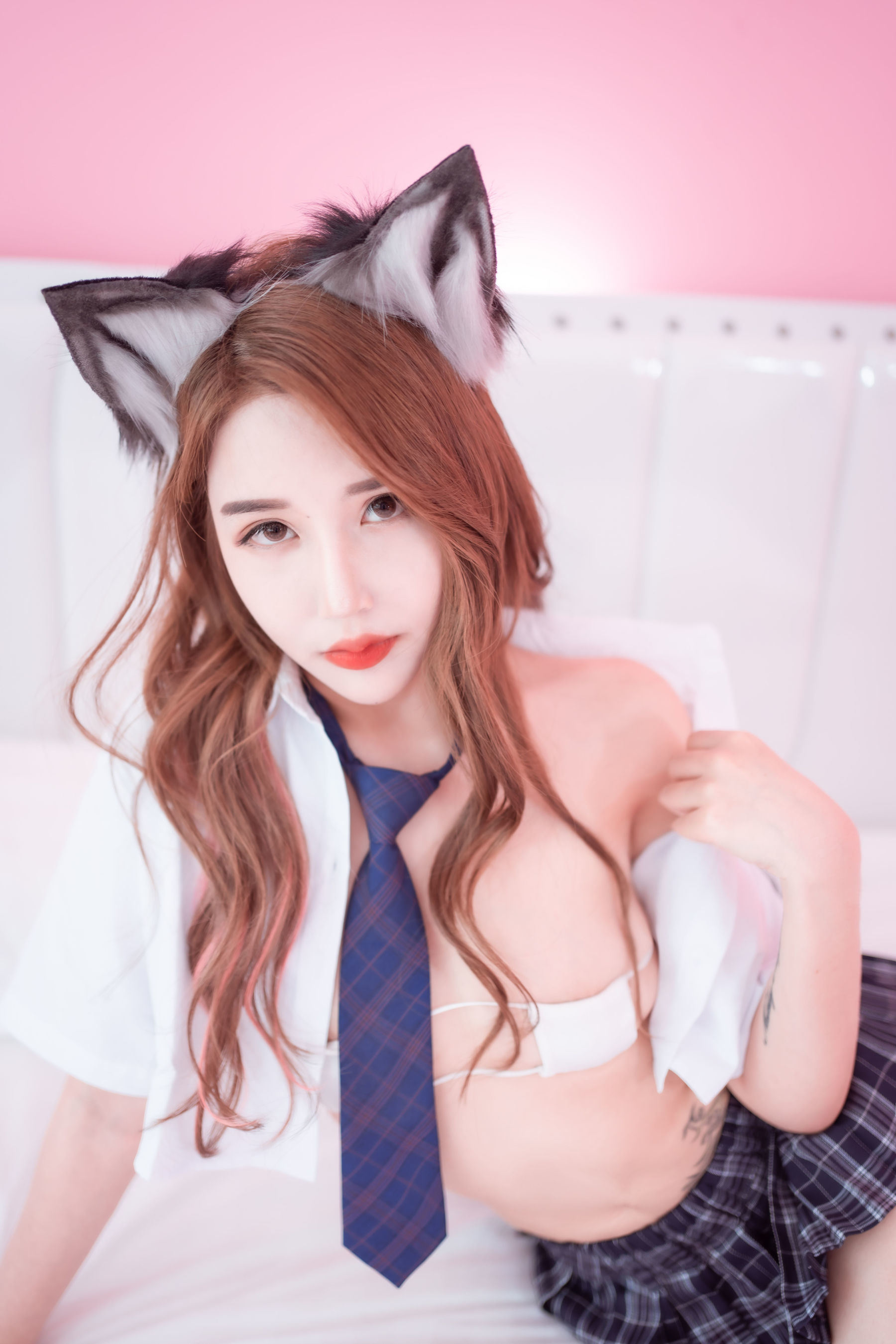 Internet Celebrity Coser Photobook] Cos Girl Hoshino Mitu & Jin Mi'er - Cute Pet Raising Handbook