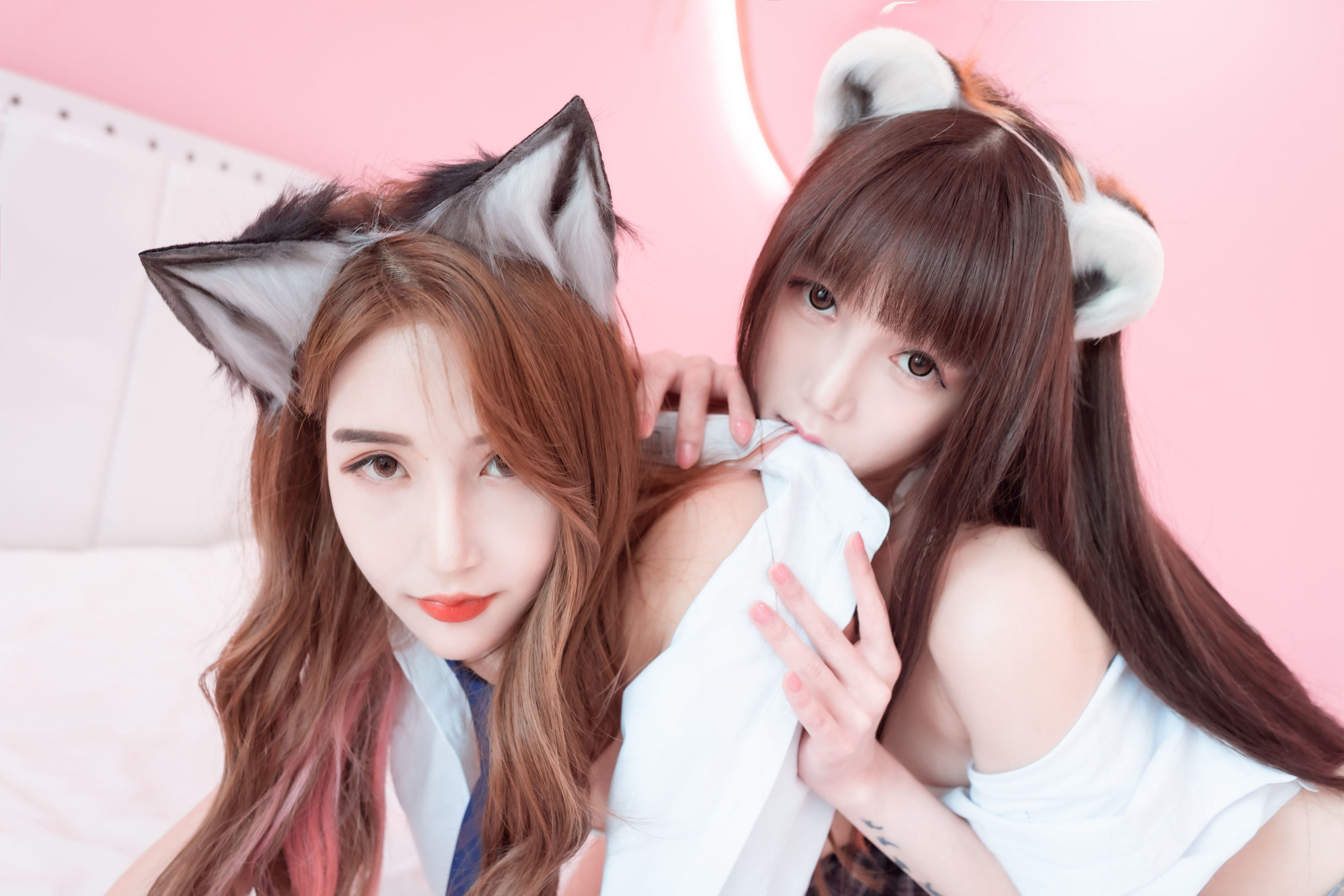 Internet Celebrity Coser Photobook] Cos Girl Hoshino Mitu & Jin Mi'er - Cute Pet Raising Handbook
