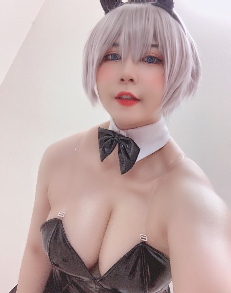 Internet Celebrity Cosplayer Photobook] Uy Uy - Uzaki Bunny Suit