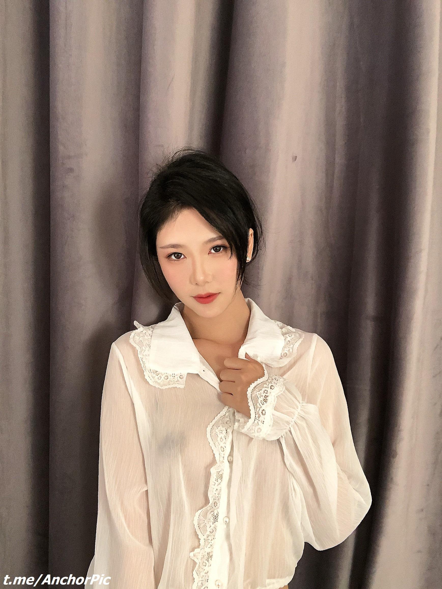 Dou Niang Li Shi Custom Photo Album | 111P Gallery