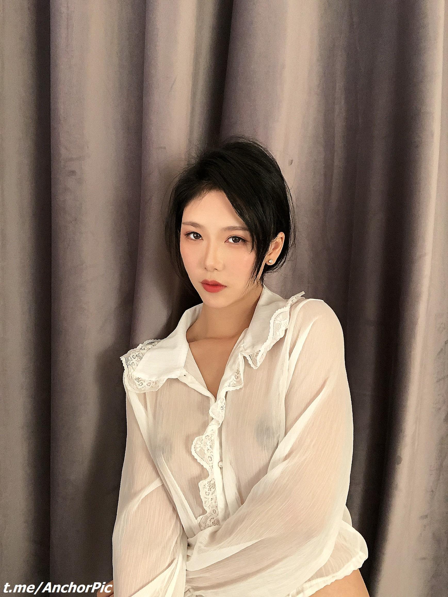 Dou Niang Li Shi Custom Photo Album | 111P Gallery