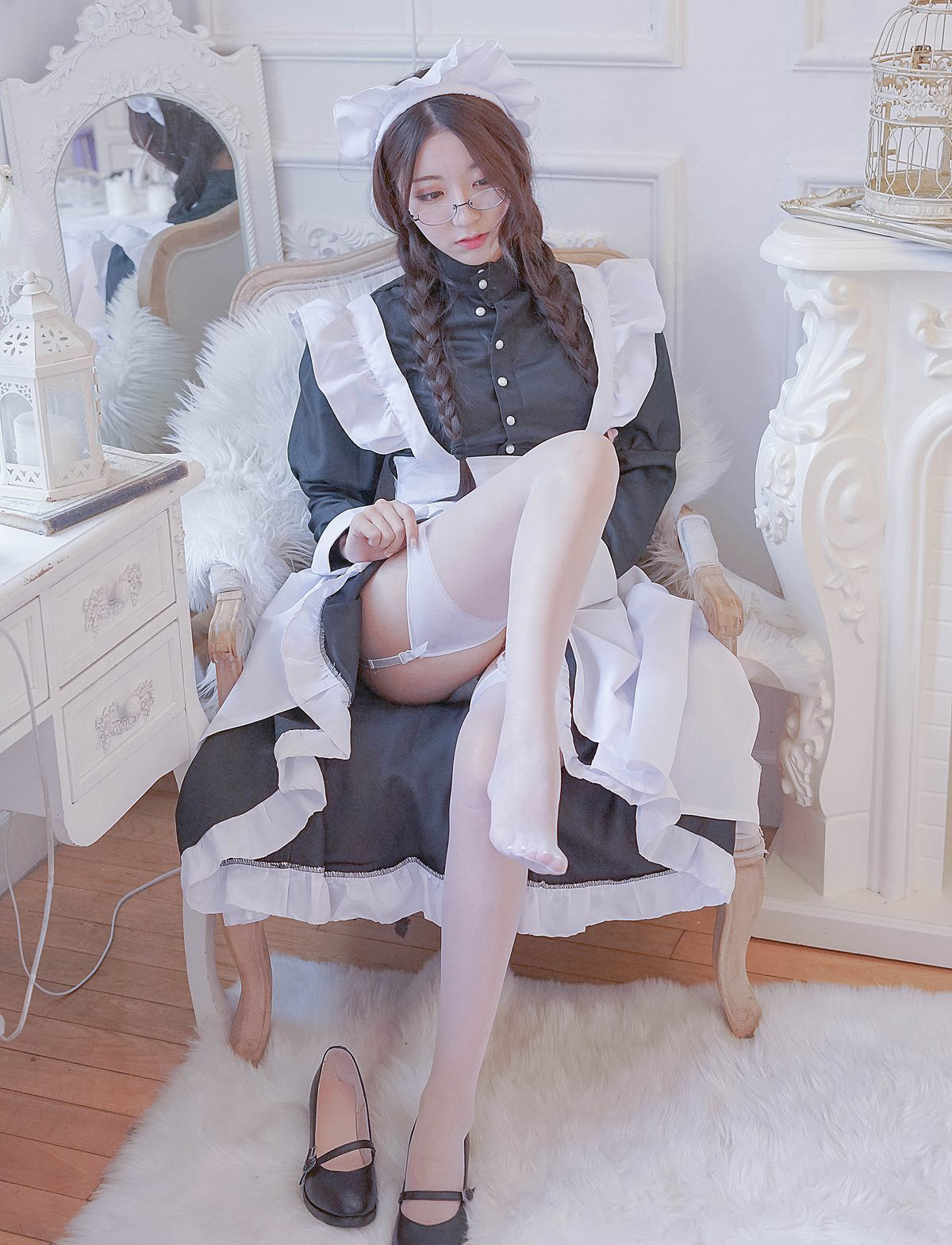 科斯普雷美女黑川風騷白絲美腿玉足高清超污大尺度寫真